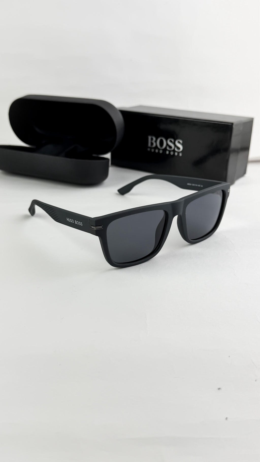 *HUGO BOSS GREY 68524🔥🔥🔥STYLIST ARTICLE 🔥🔥🔥*