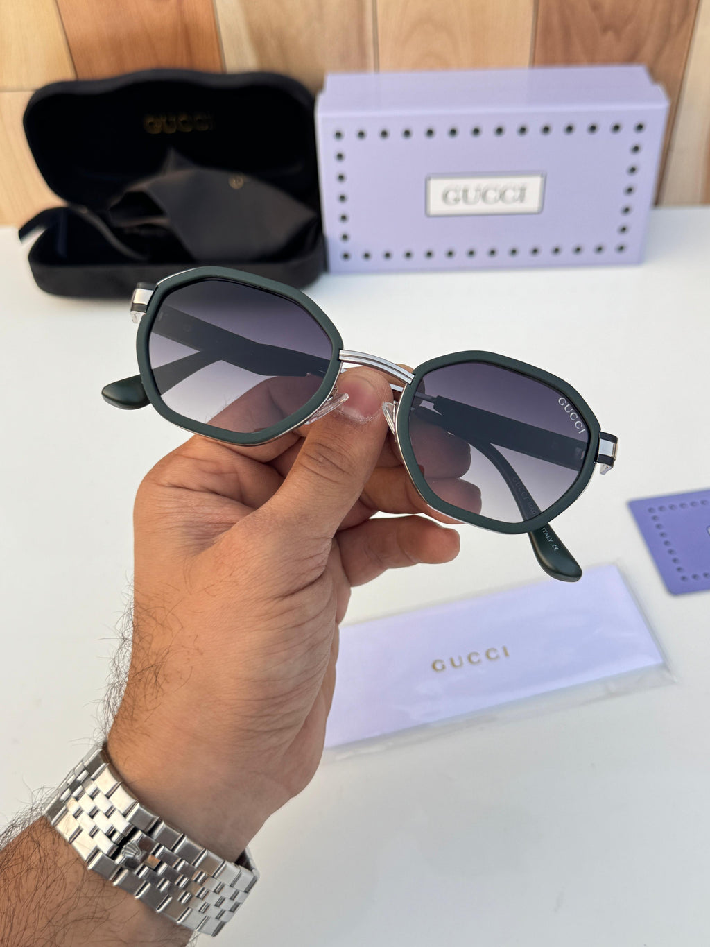 Gucci 618 silver green 300 only 🔥🔥🔥🥳🥳🥳