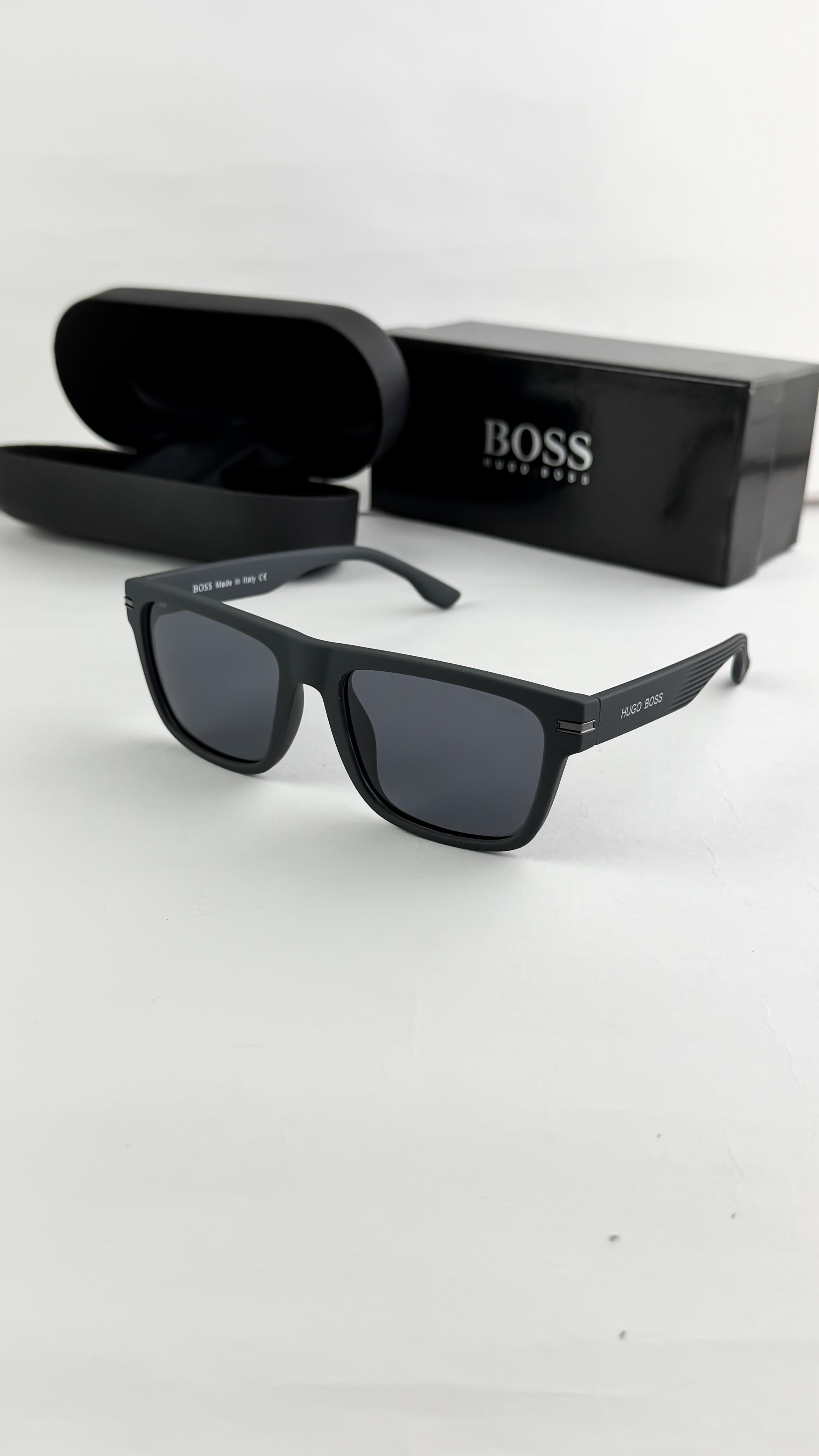 *HUGO BOSS GREY 68524🔥🔥🔥STYLIST ARTICLE 🔥🔥🔥*