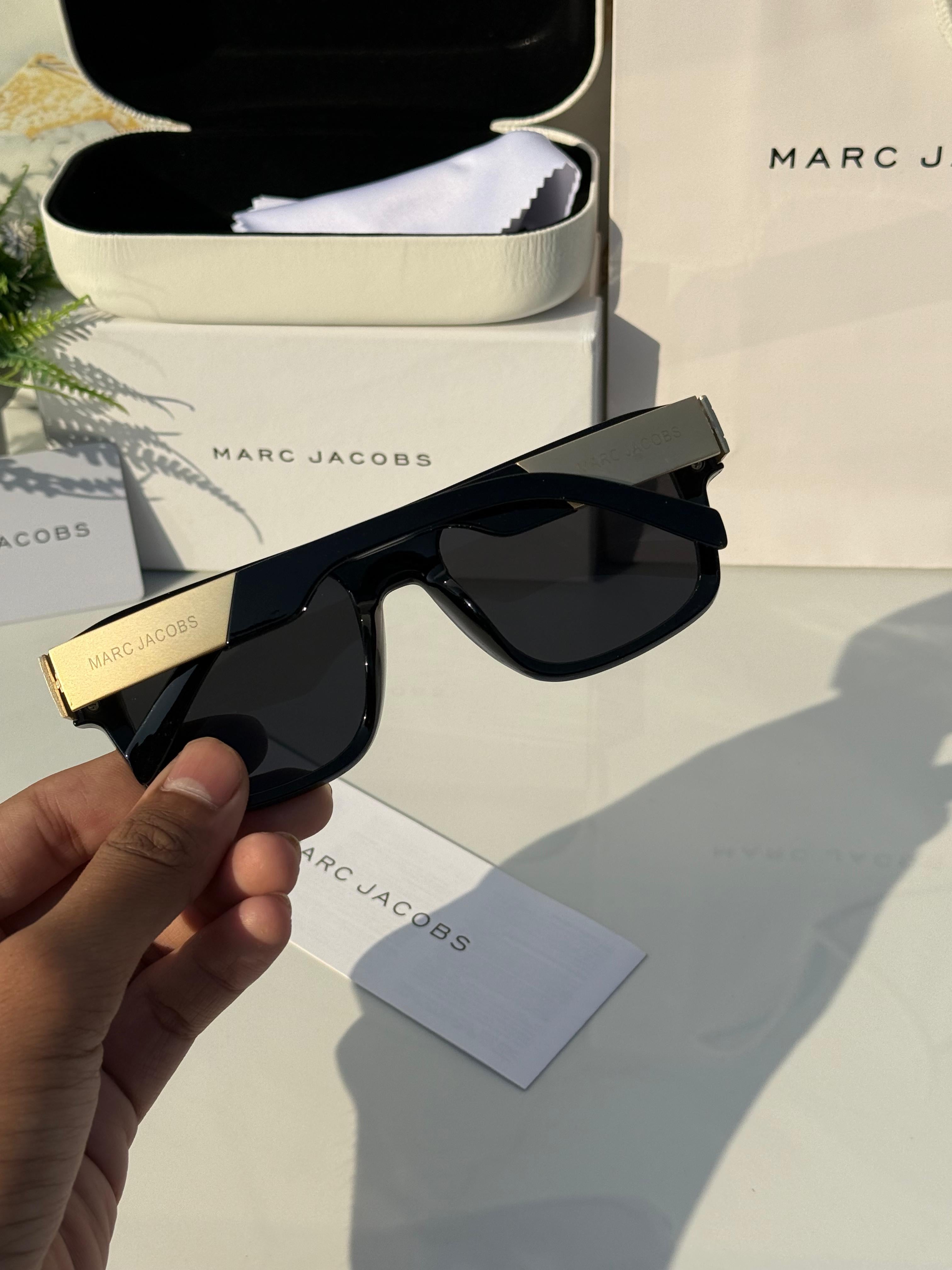 *Marc Jacobs 1004 Gold Black* 🔥🚨