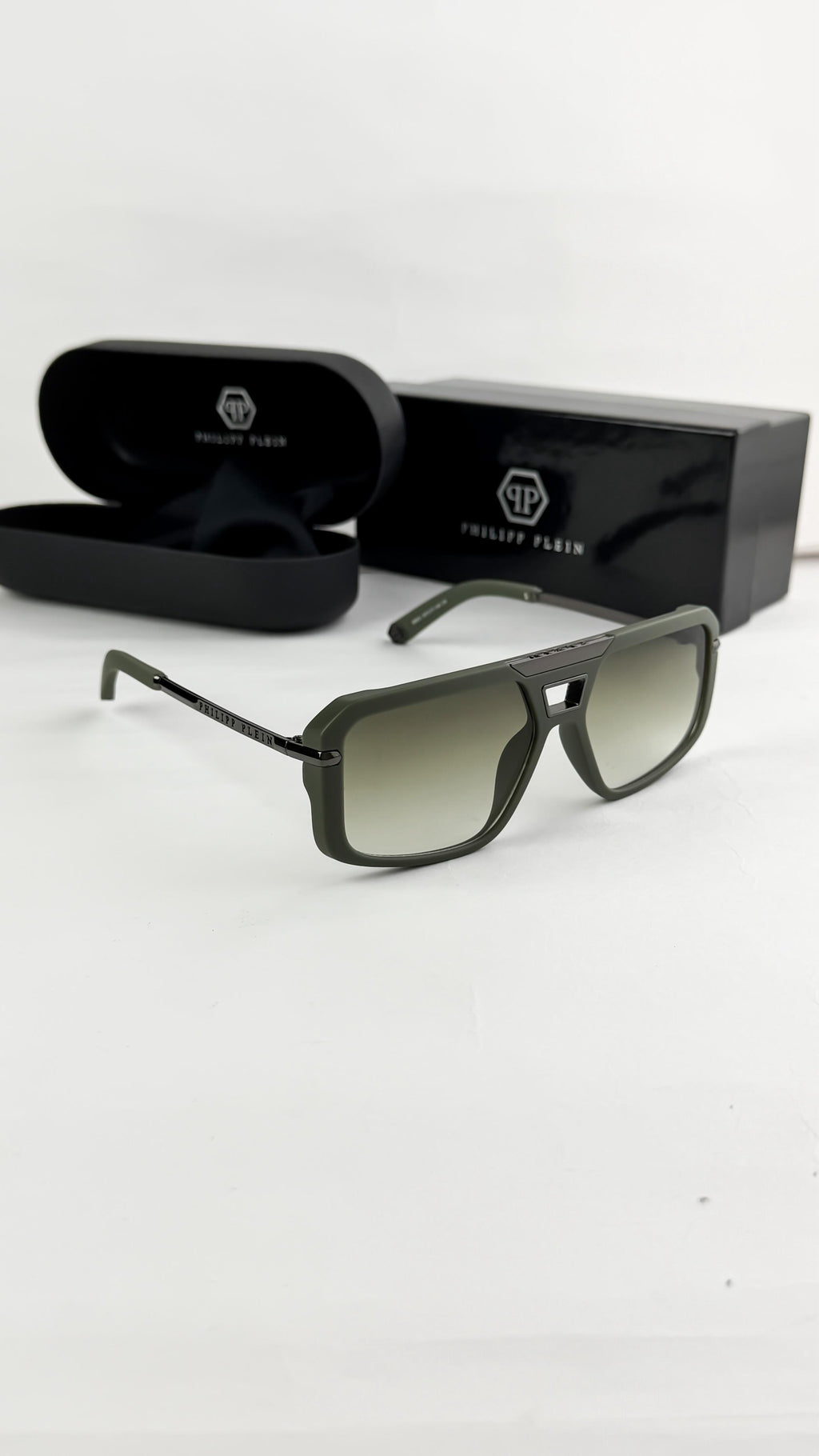 *PHILIPP PLEIN GREEN 99531🔥🔥🔥*