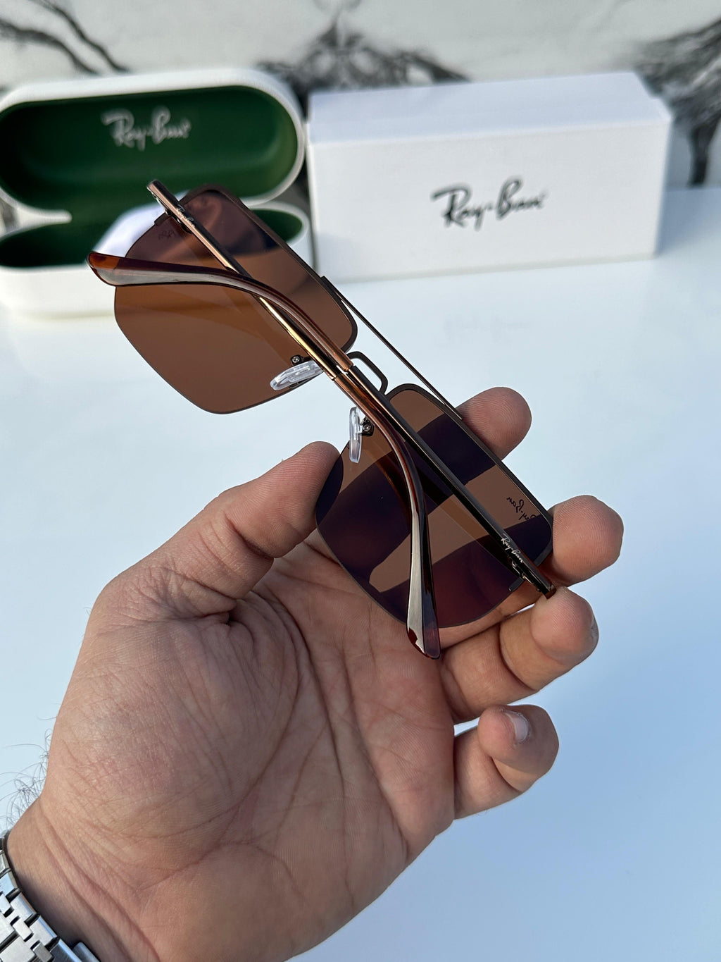 RA_YBAN 3738 BROWN