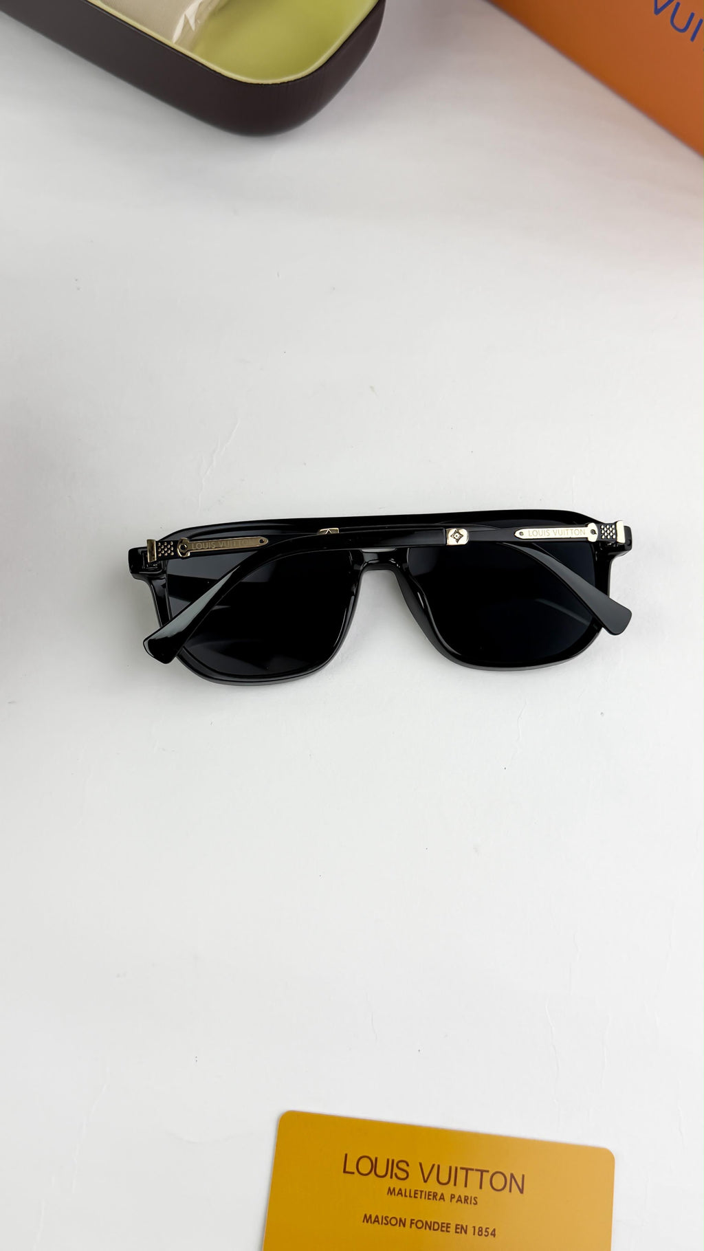 *LOUIS VUITTON BLACK 1049🔥🔥🔥*