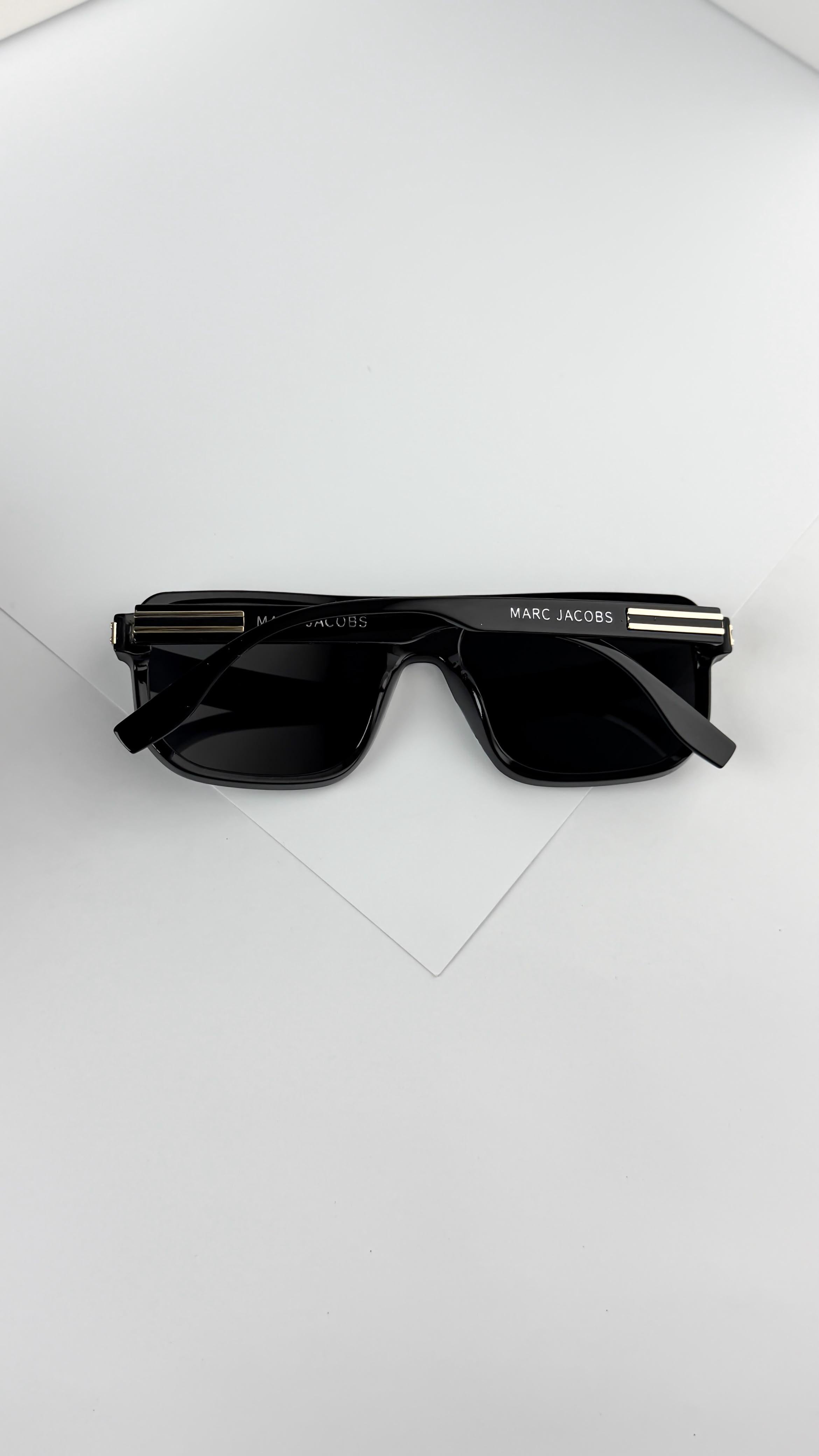 *MARC JACOBS BLACK 1018🔥🔥🔥*