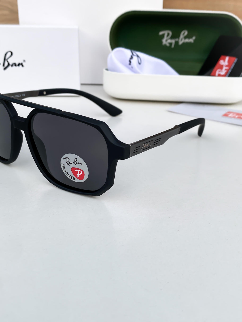 RA_yban 4605