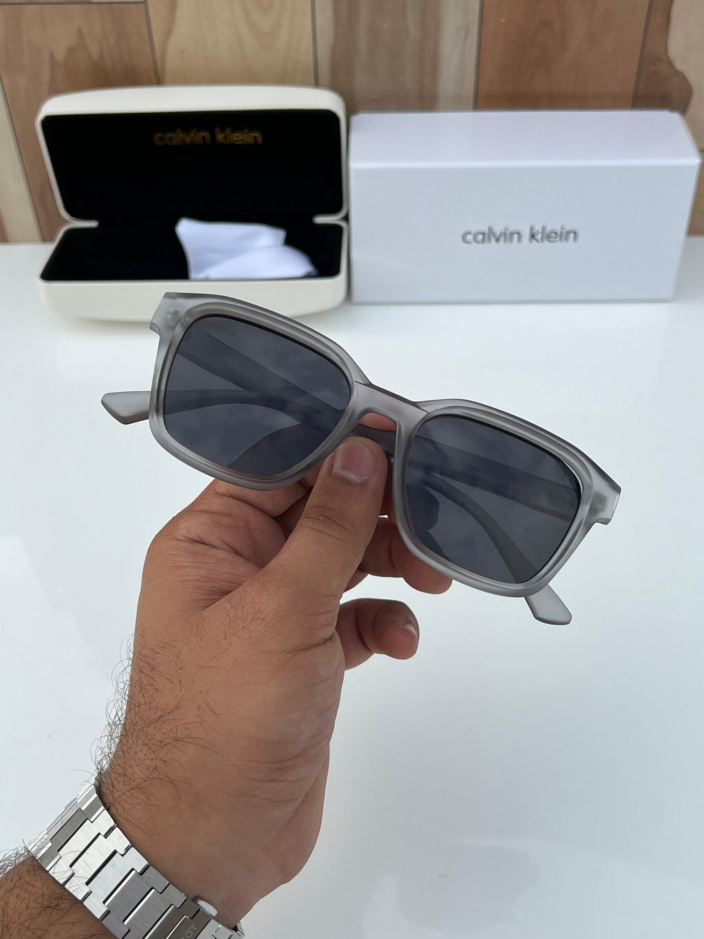 Calvi_n_klein 4582