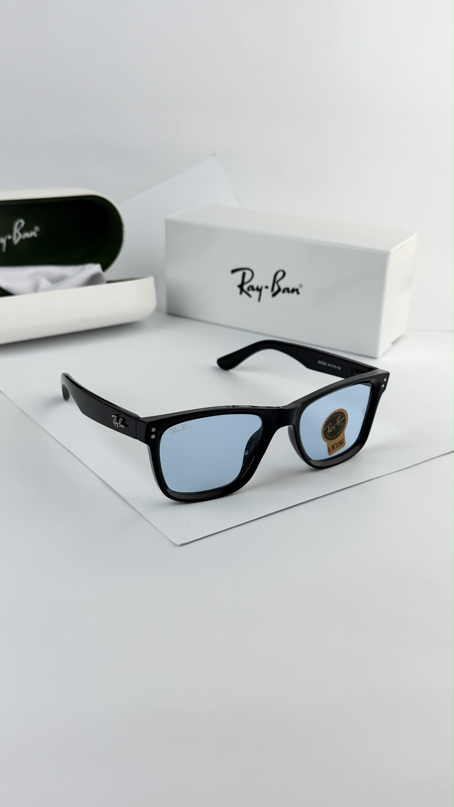 *RAYBAN BLACK BLUE REVERSE 0502🔥🔥🔥MOST DEMANDING ARTICLE 🔥🔥🔥*