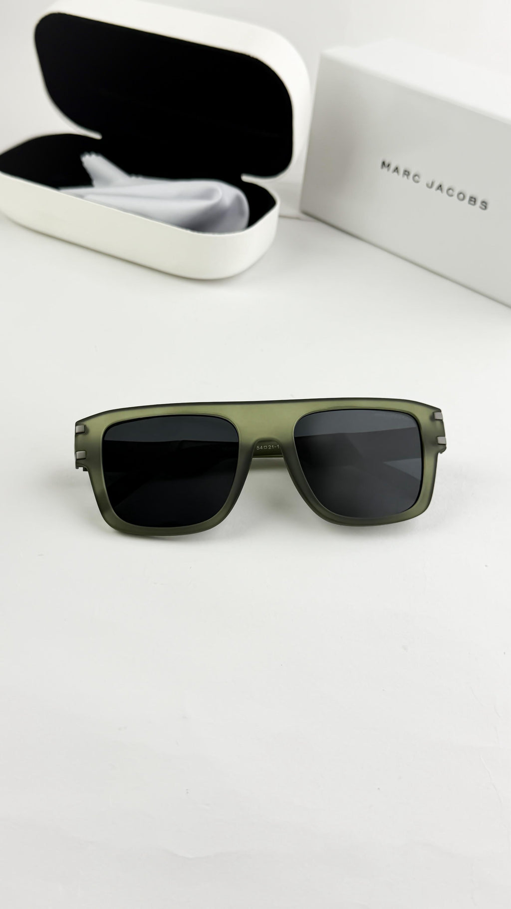 *MARC JACOBS GREEN 1004🔥🔥🔥*