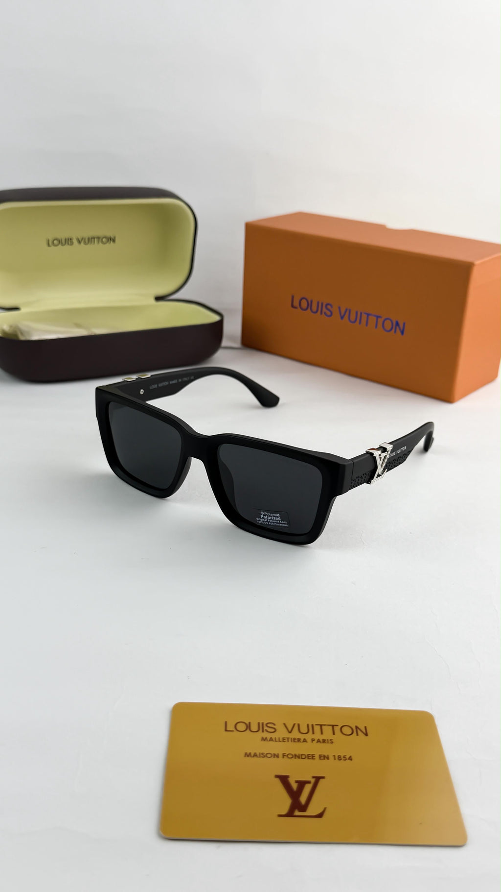 *LOUIS VUITTON BLACK 5113🔥🔥🔥*