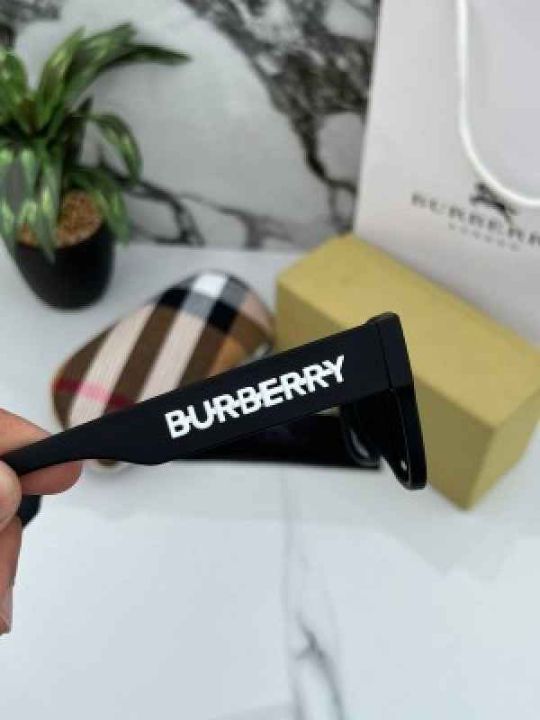 Burbe_rry_wayfero_full_black