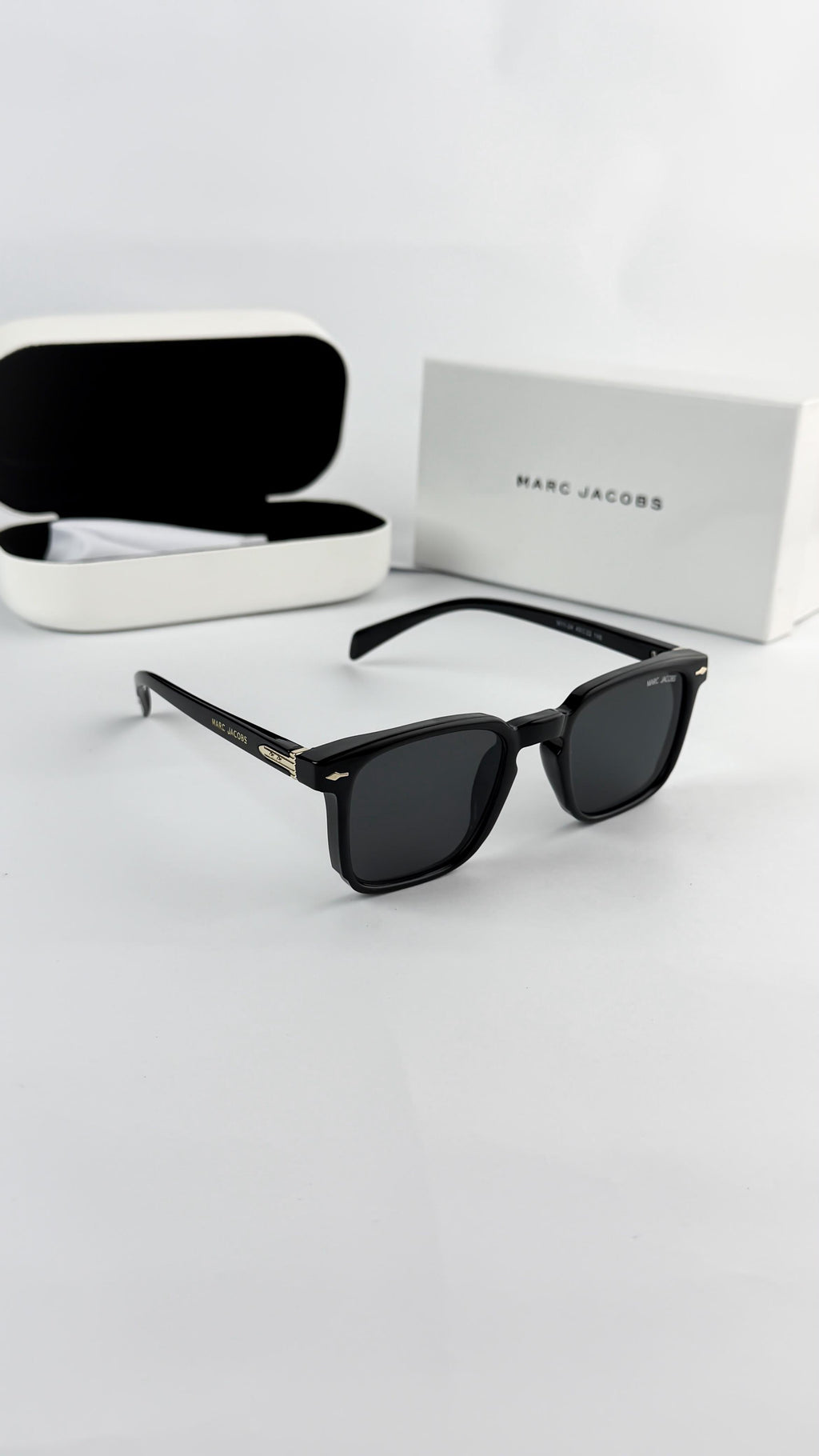 *MARC JACOBS BLACK 11-24🔥🔥🔥*