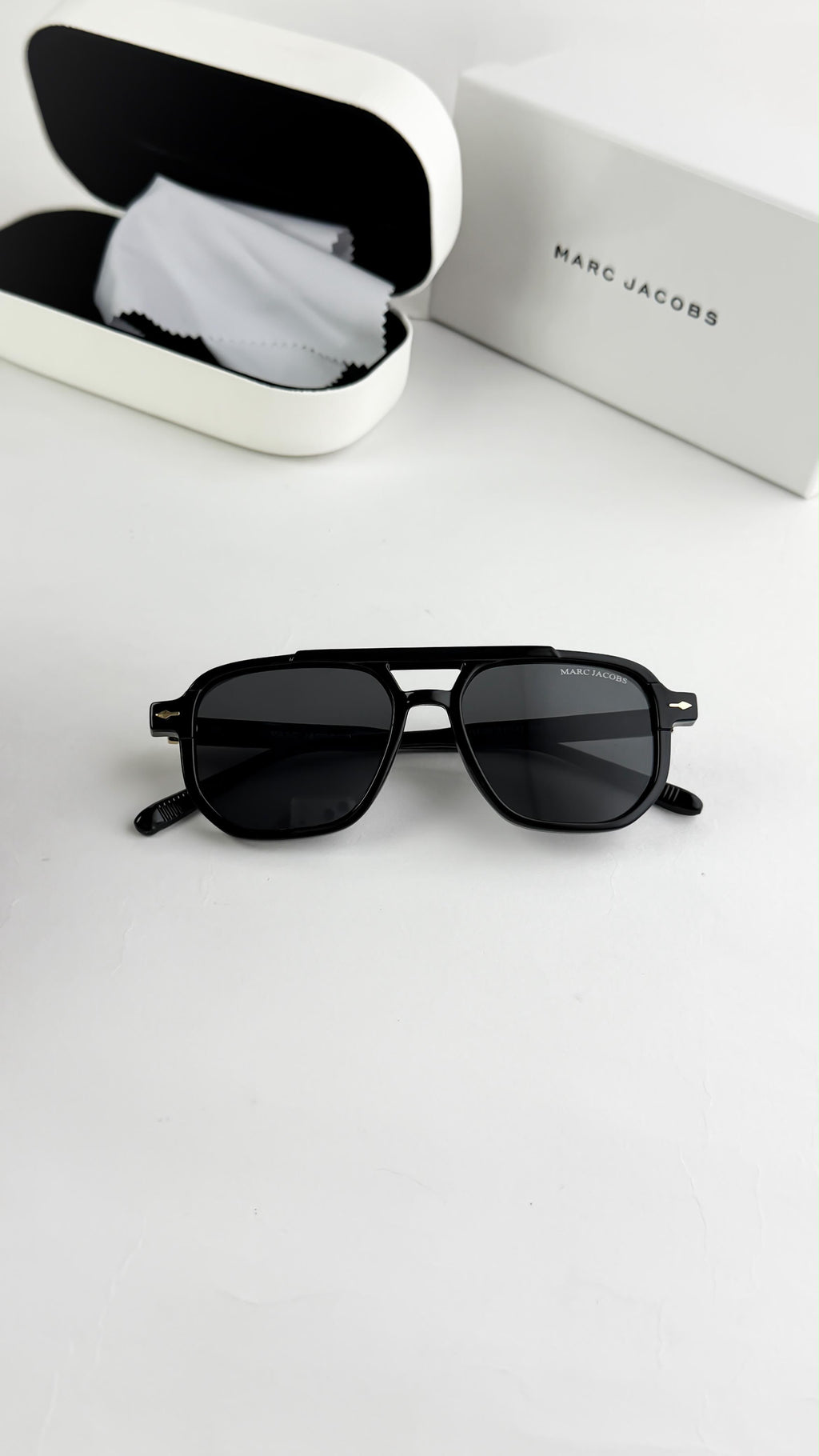 *MARC JACOBS BLACK 11-36🔥🔥🔥FULL DEMANDING ARTICLE 🥵🥵🥵*