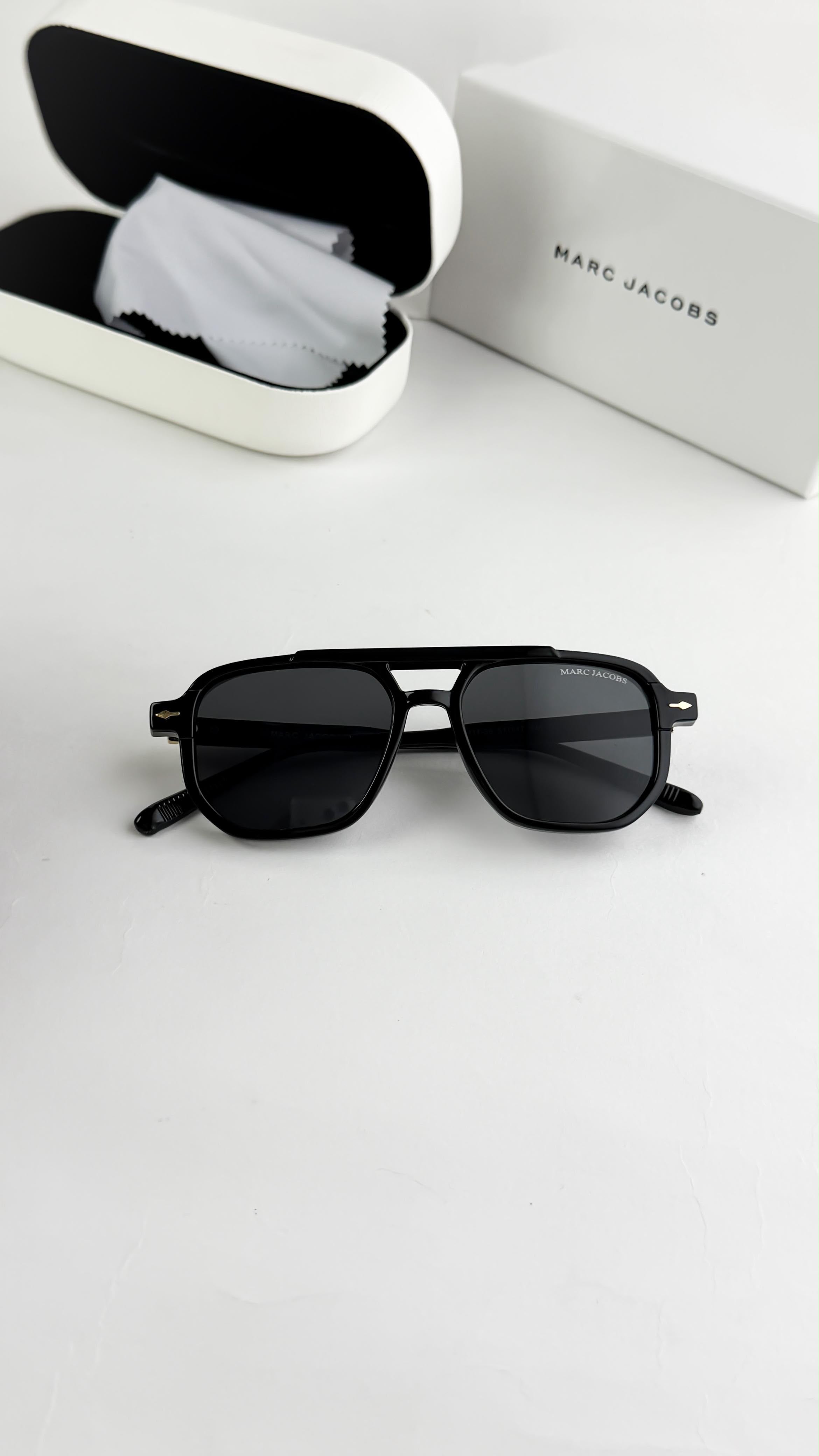 *MARC JACOBS BLACK 11-36🔥🔥🔥FULL DEMANDING ARTICLE 🥵🥵🥵*