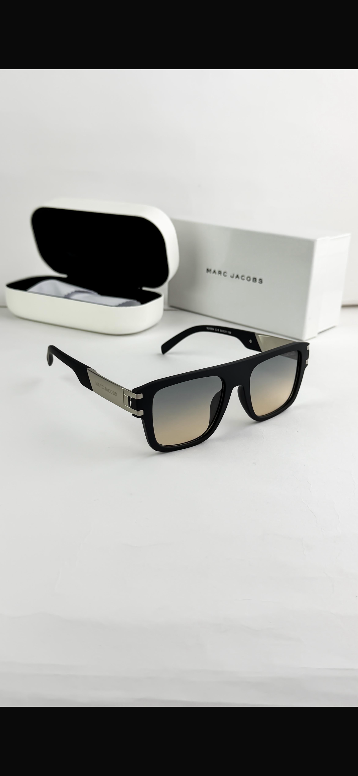 *MARC JACOBS SUNSET 1004🔥🔥🔥*