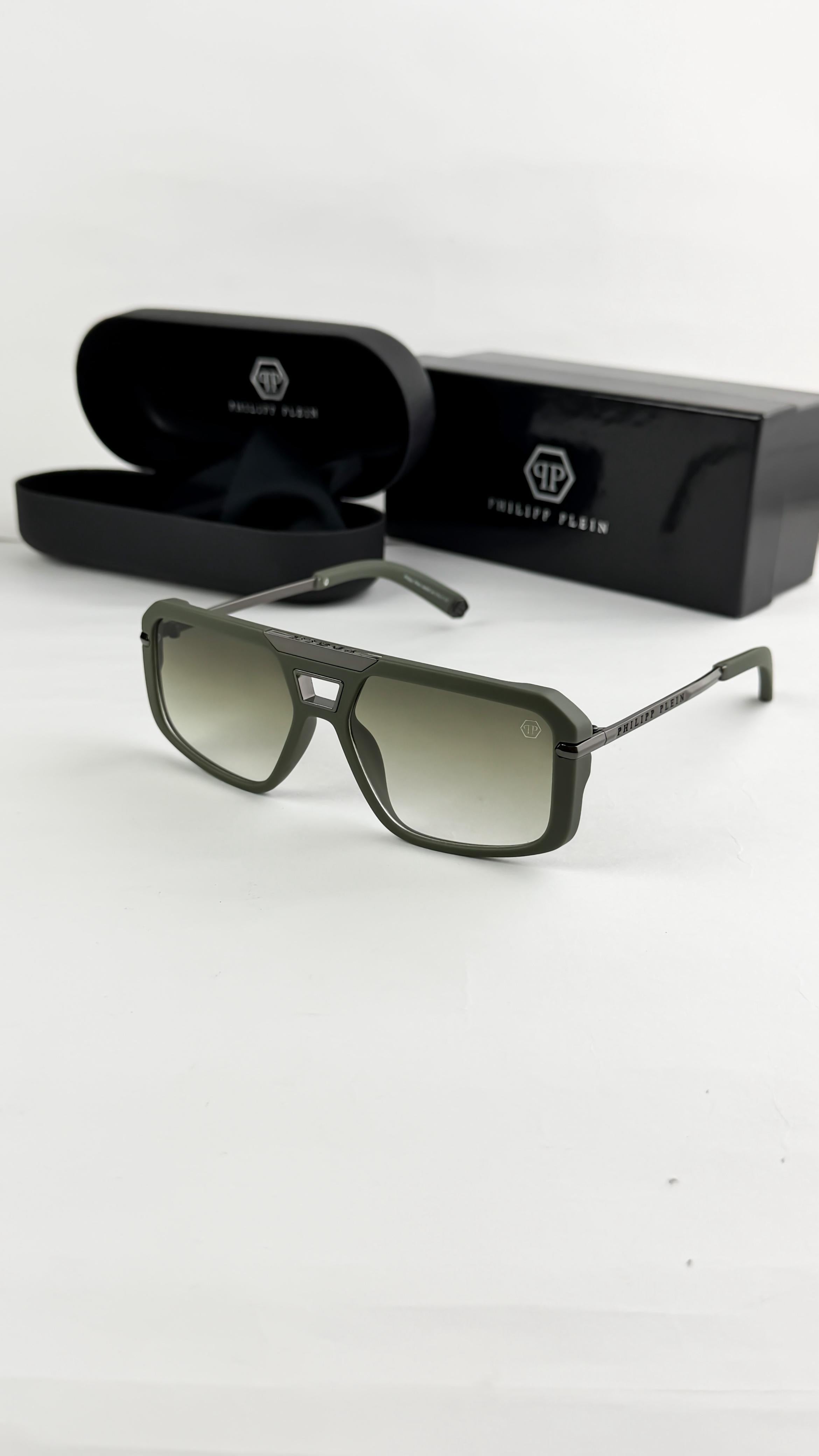 *PHILIPP PLEIN GREEN 99531🔥🔥🔥*