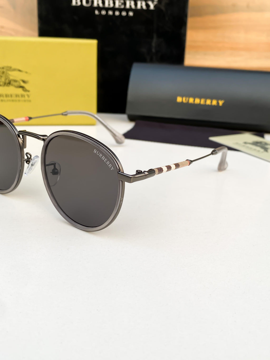 Bur_berry Grey Black Round 3324
