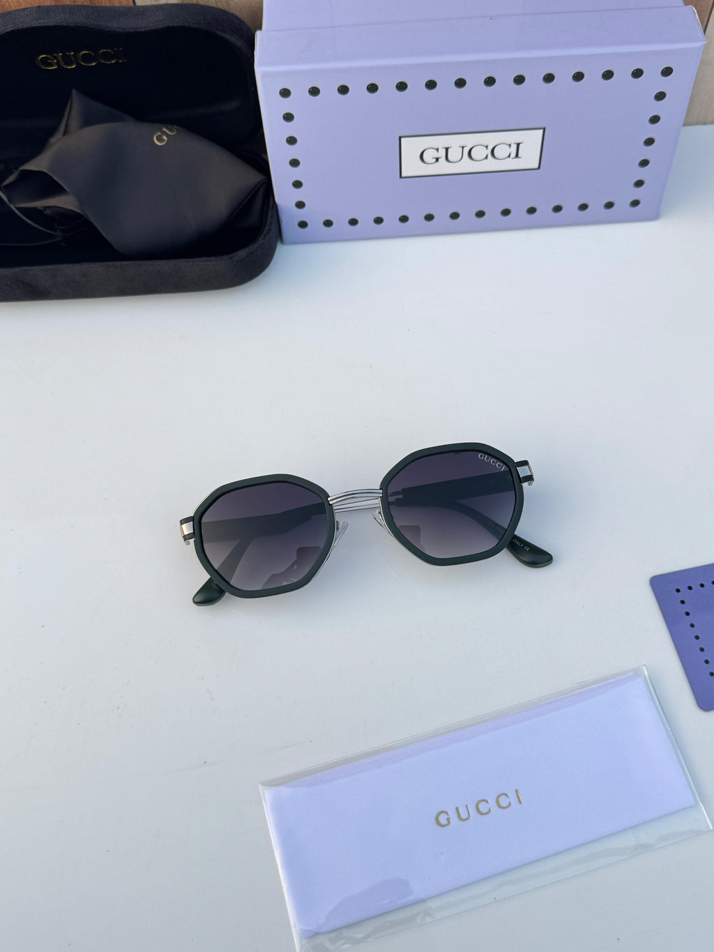 Gucci 618 silver green 300 only 🔥🔥🔥🥳🥳🥳