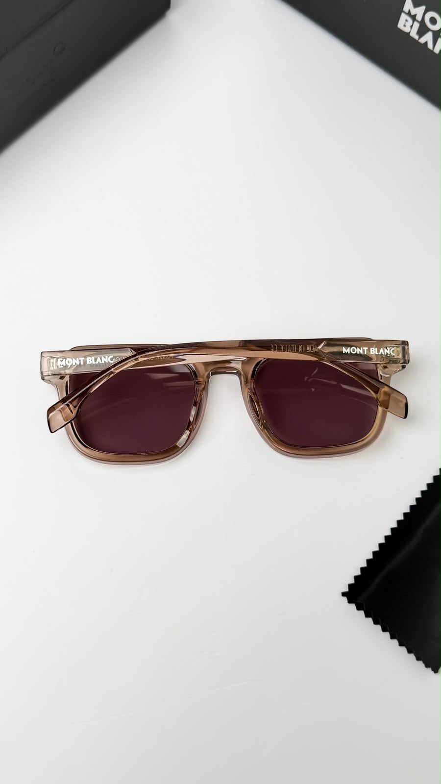 *MONT BLANC TRANPRENT BROWN 3928🔥🔥🔥*
