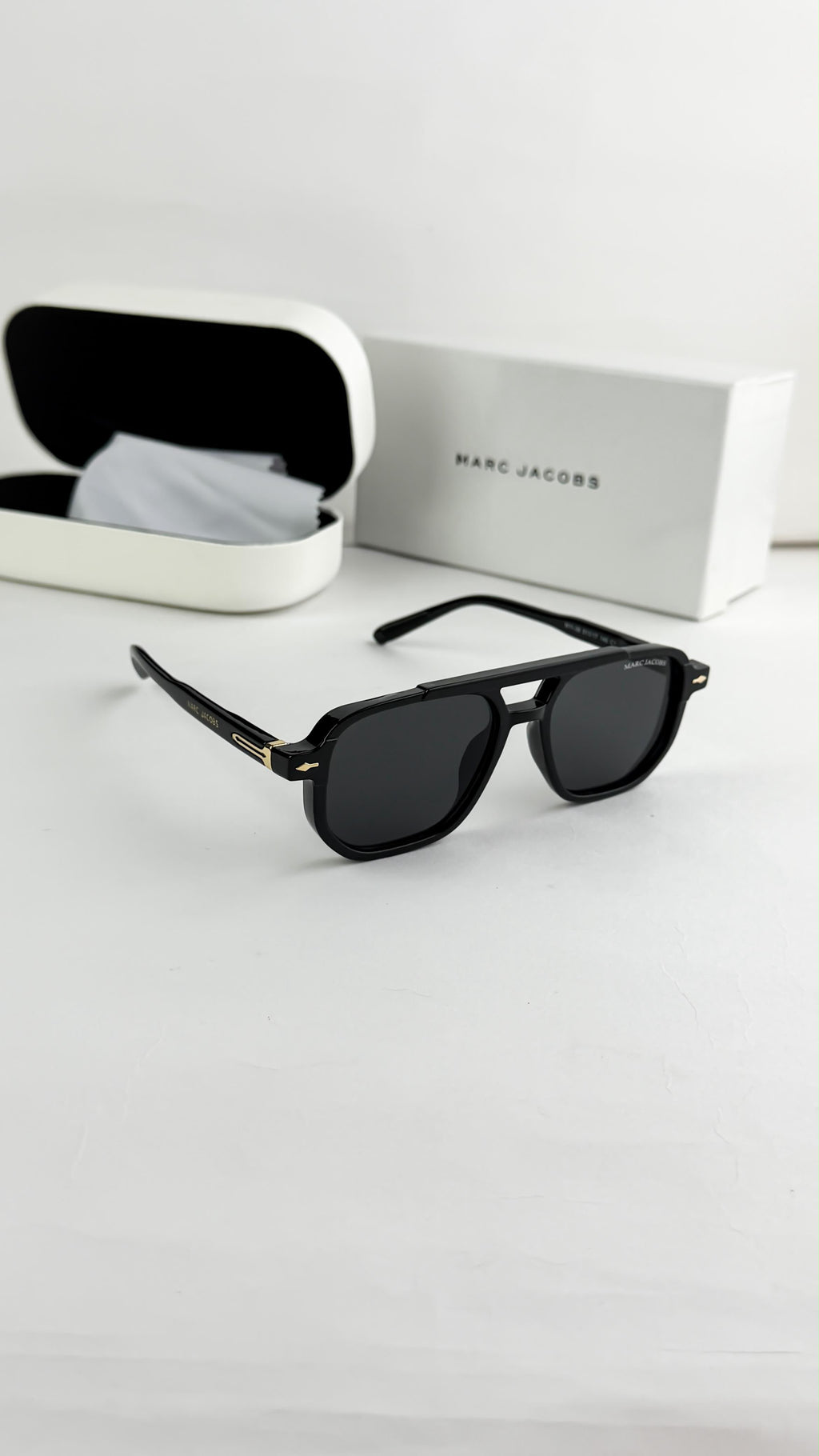 *MARC JACOBS BLACK 11-36🔥🔥🔥FULL DEMANDING ARTICLE 🥵🥵🥵*