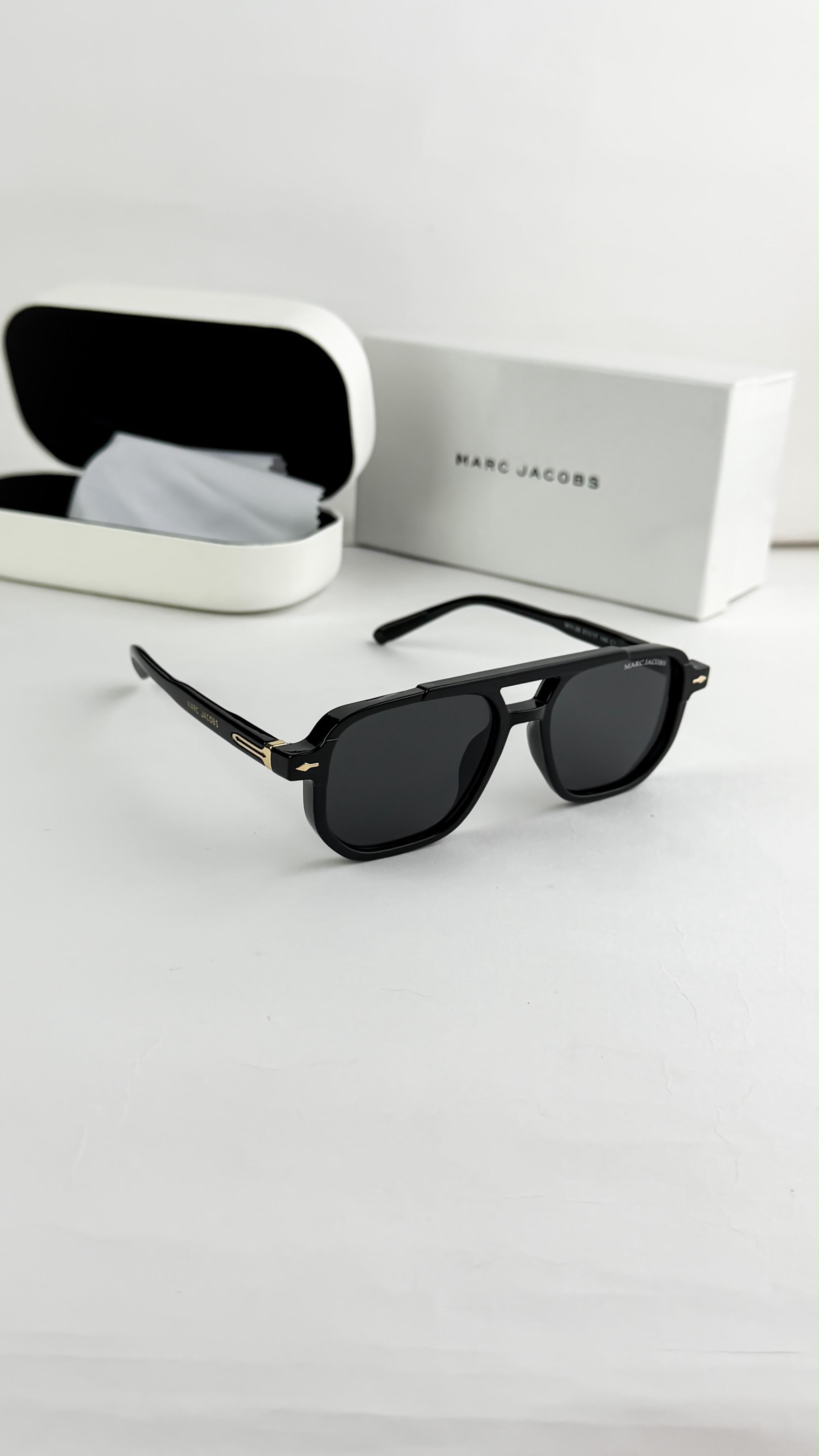 *MARC JACOBS BLACK 11-36🔥🔥🔥FULL DEMANDING ARTICLE 🥵🥵🥵*