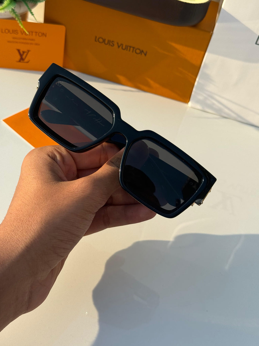 *Louis Vuitton 9600 Gold Black* 🔥🚨🤩
