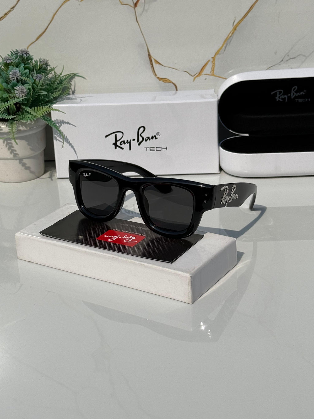 *Rayban 4940 Shiny Black Puffer Diamond Edition* 🚨🔥