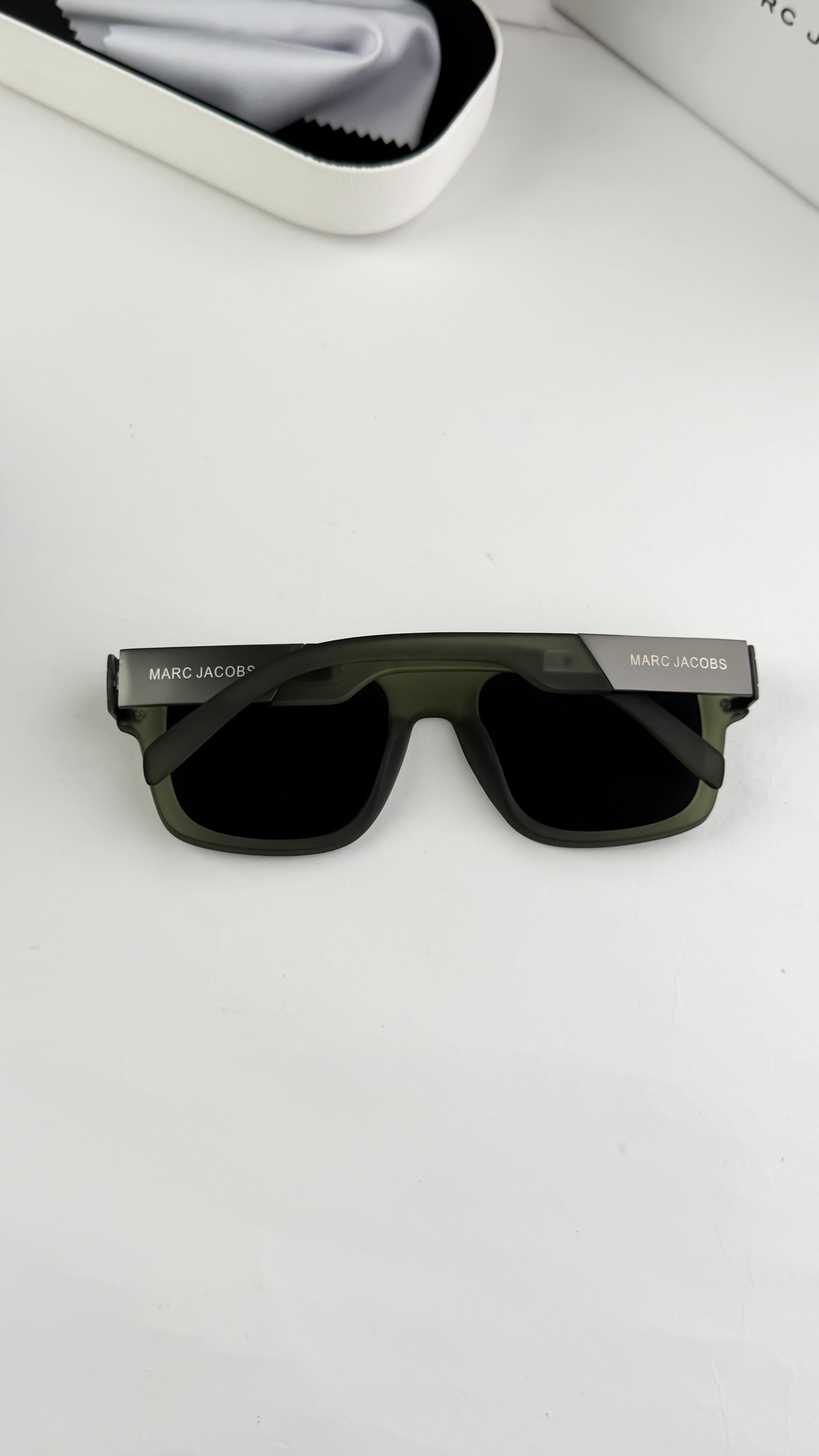 *MARC JACOBS GREEN 1004🔥🔥🔥*