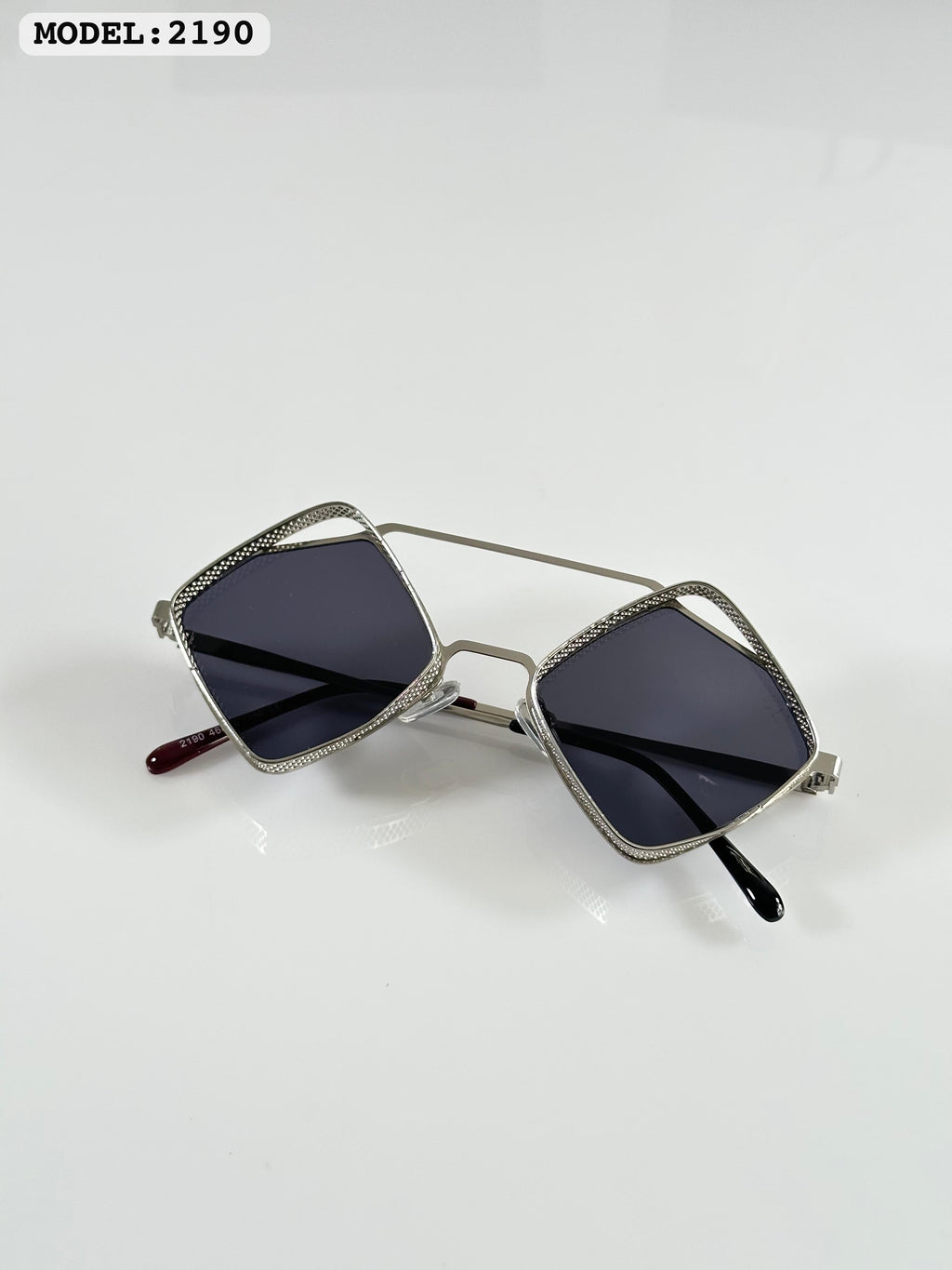 Di_or 2190 silver Black