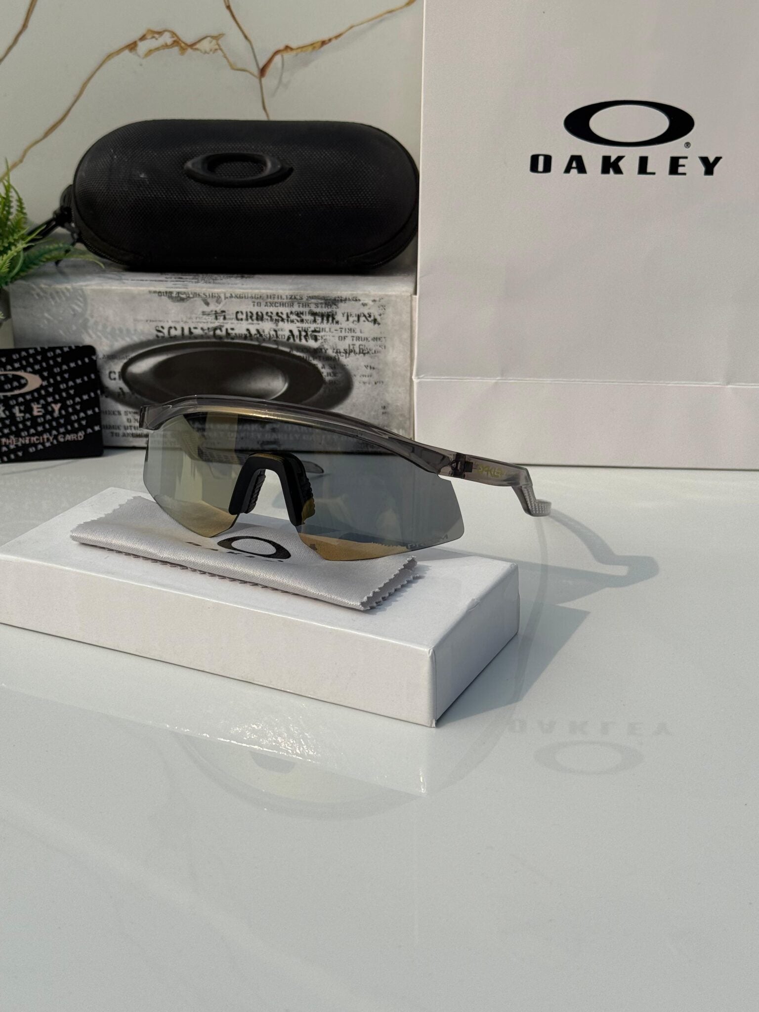 Oakly 4929 Hydra Golden ✨🔥