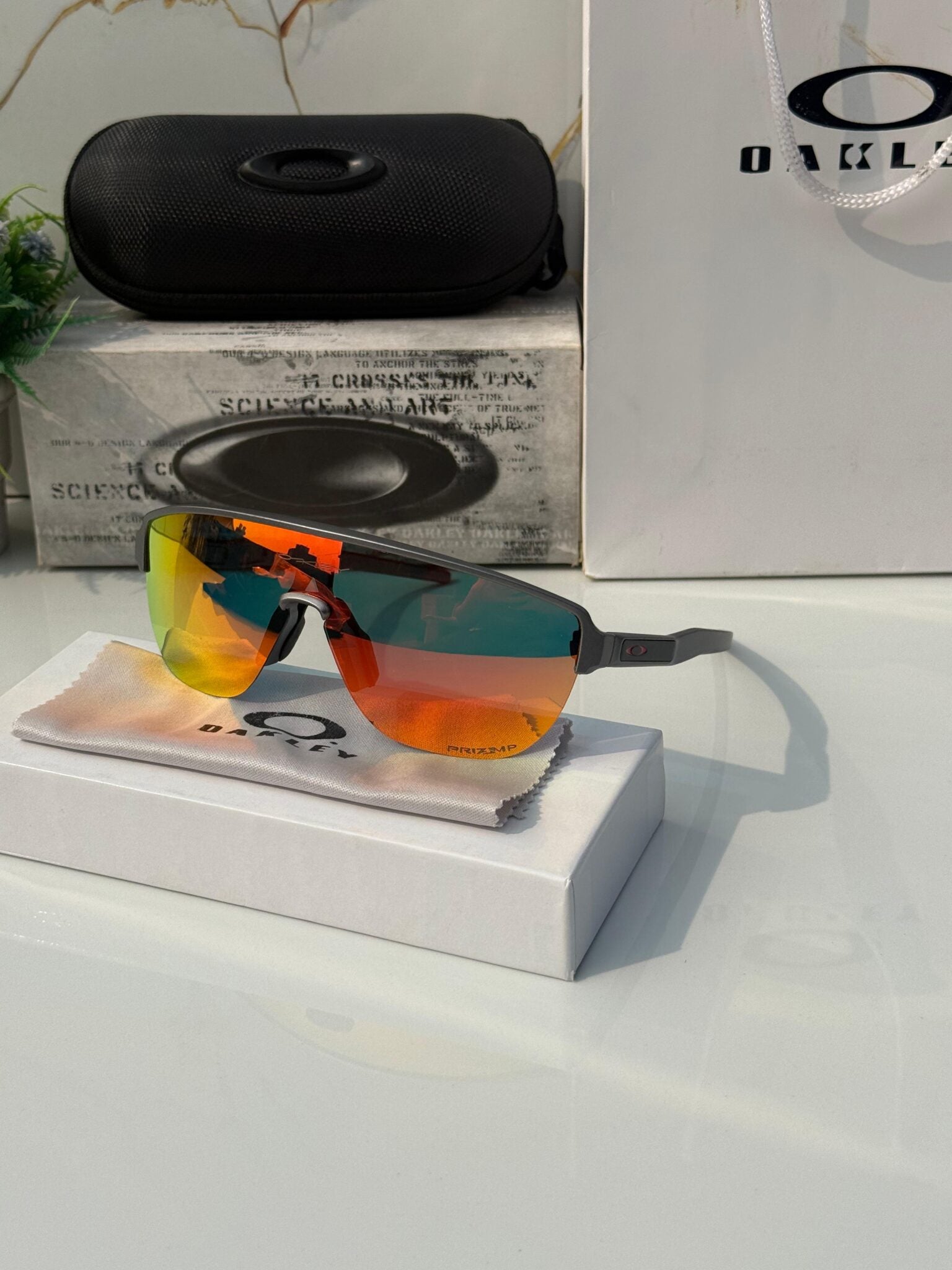 Oakly 4921 Grey Mercury