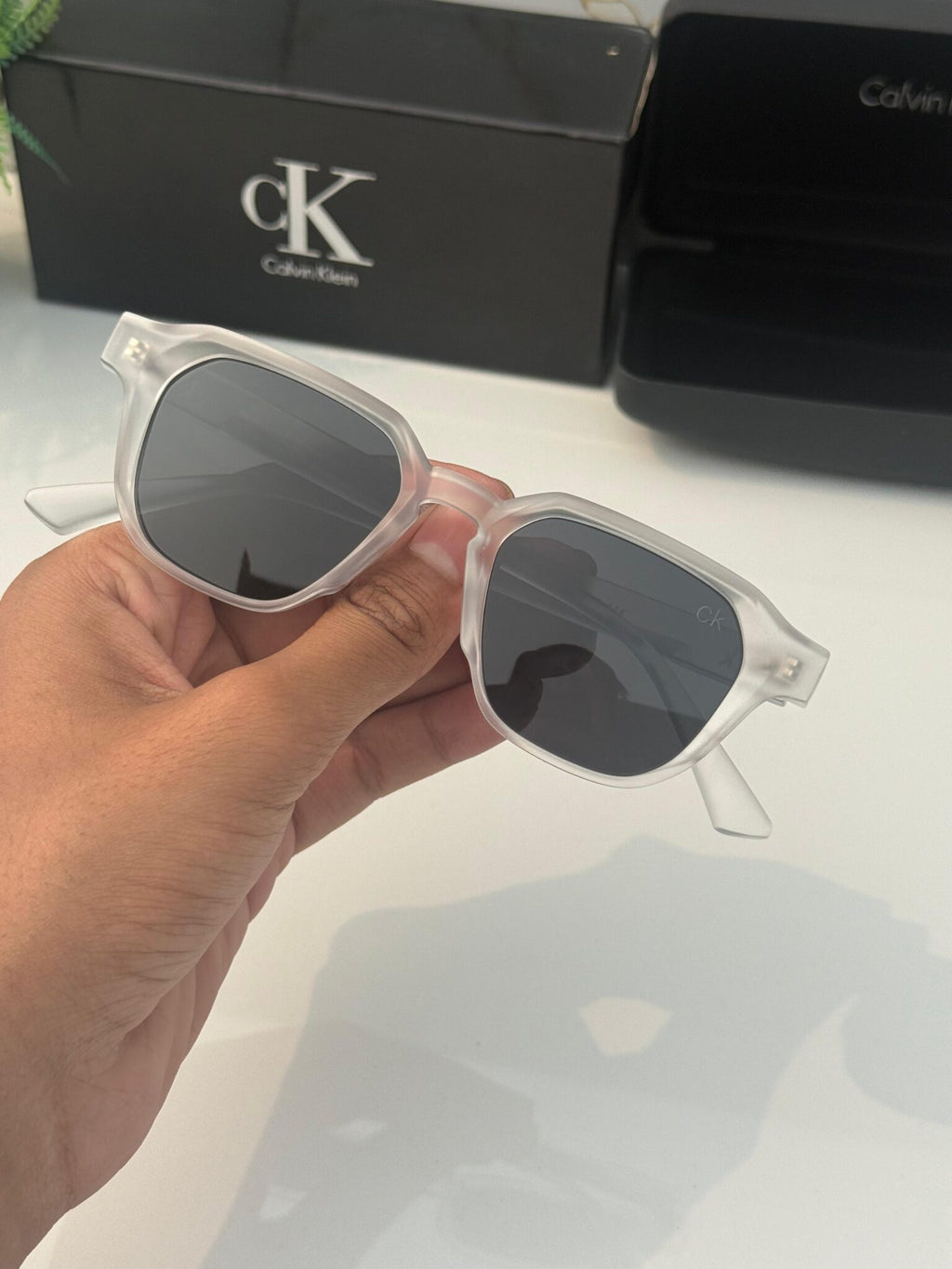 Calvin Klein Y05 White Black
