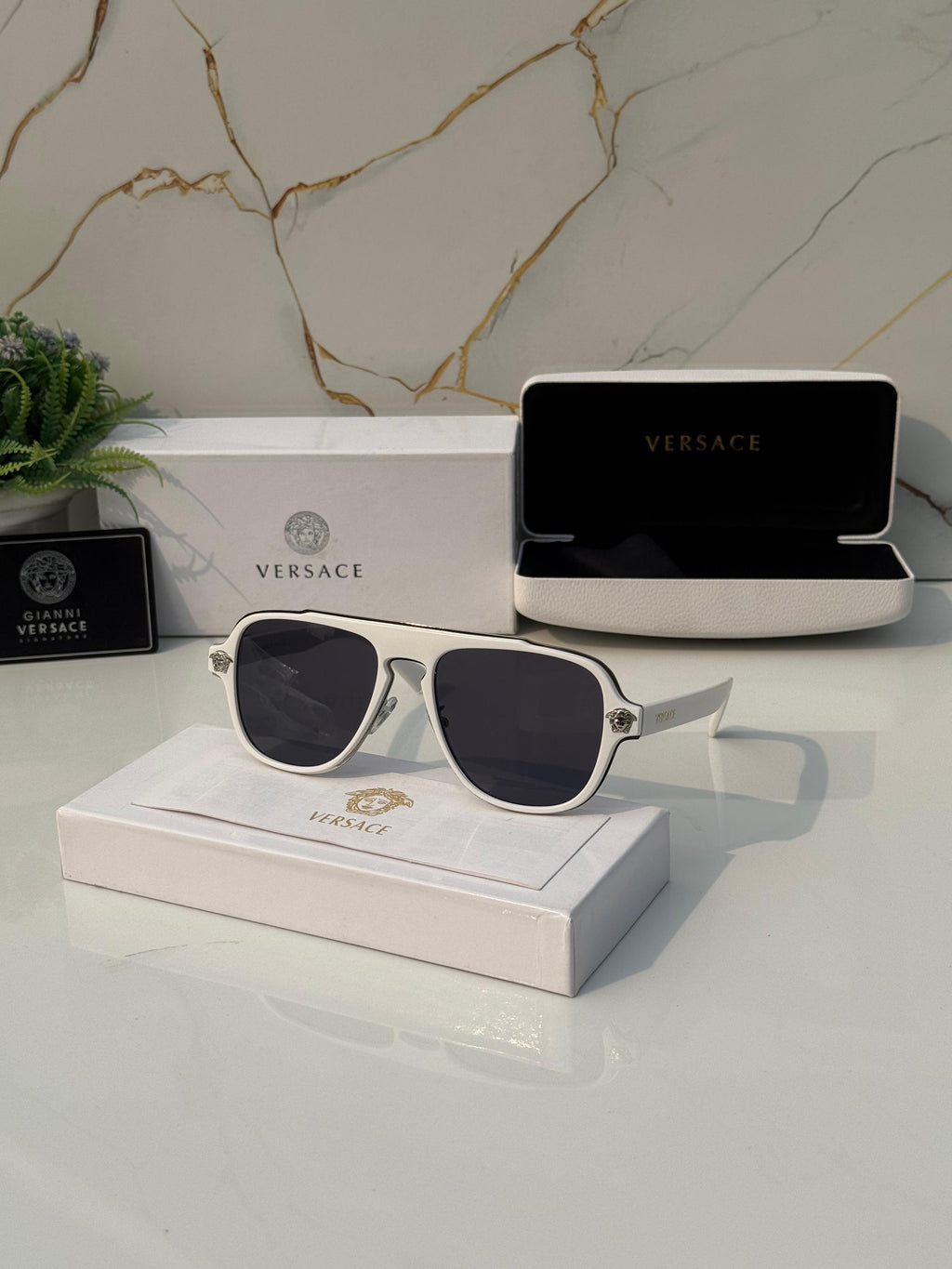 *Versace white*🔥🚨