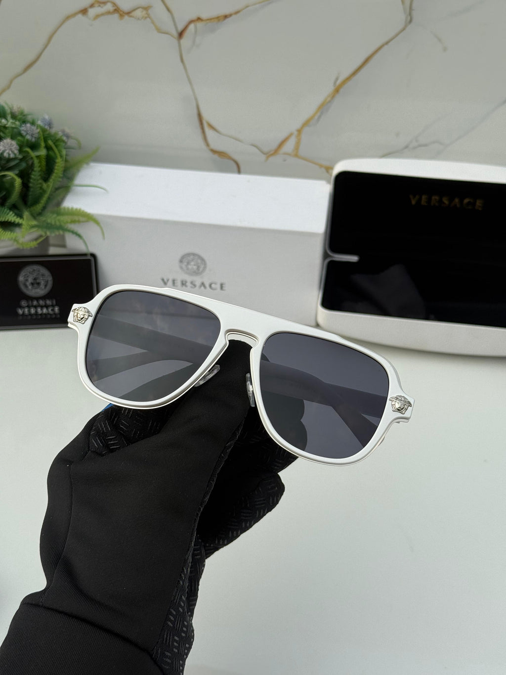 *Versace white*🔥🚨
