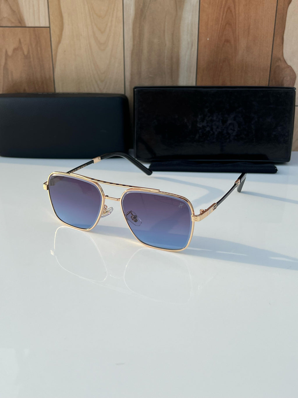 Hub_lot_ Gold Blue A