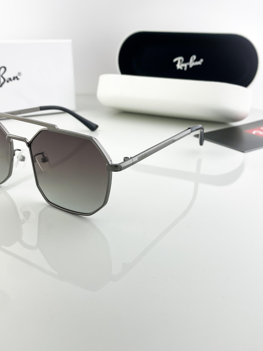 RAY_ GUN GREY 5404 B