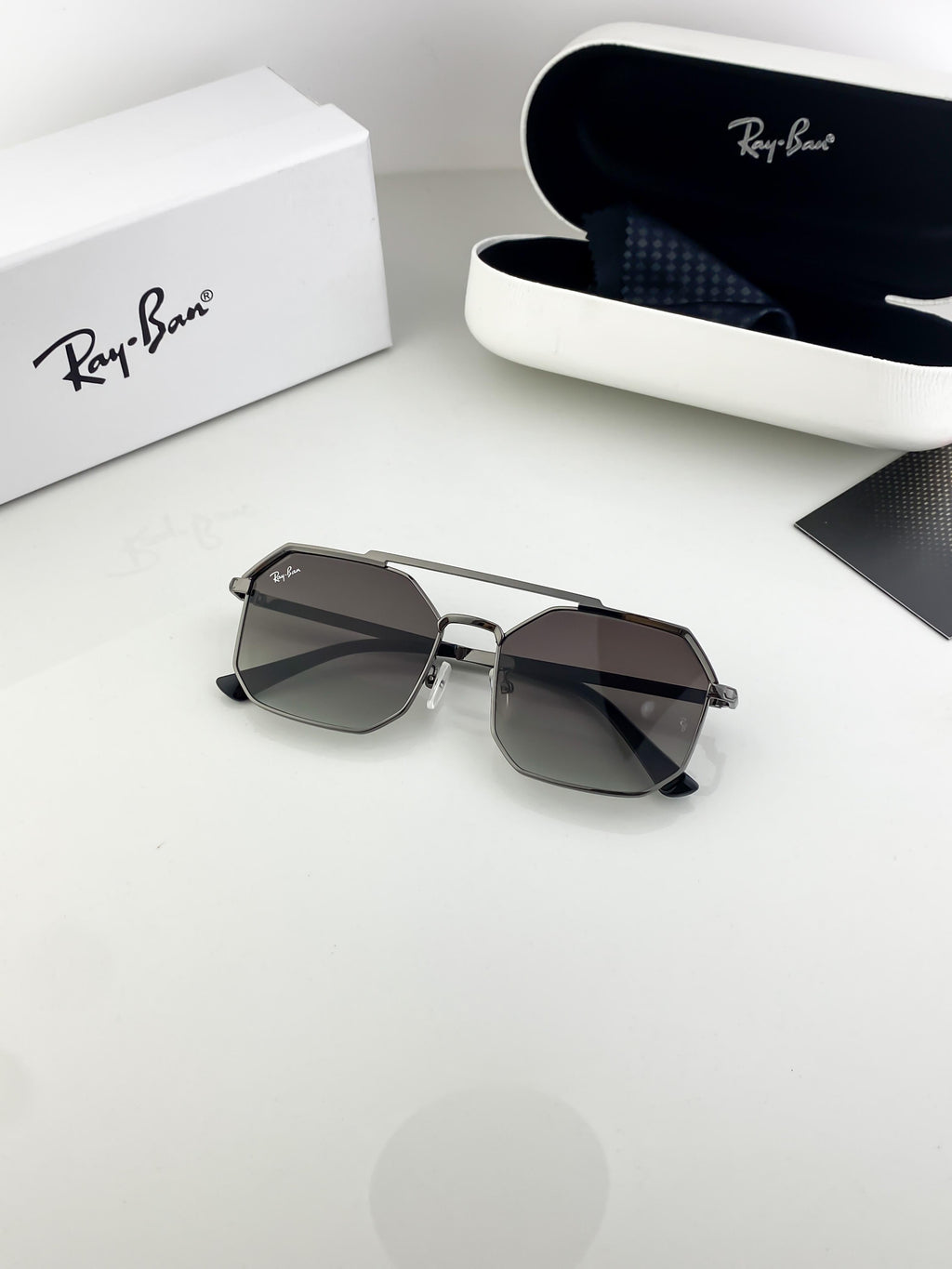 RAY_ GUN GREY 5404 B