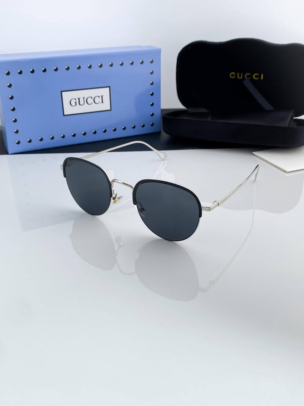 GU_C_CI SILVER BLACK 551 B