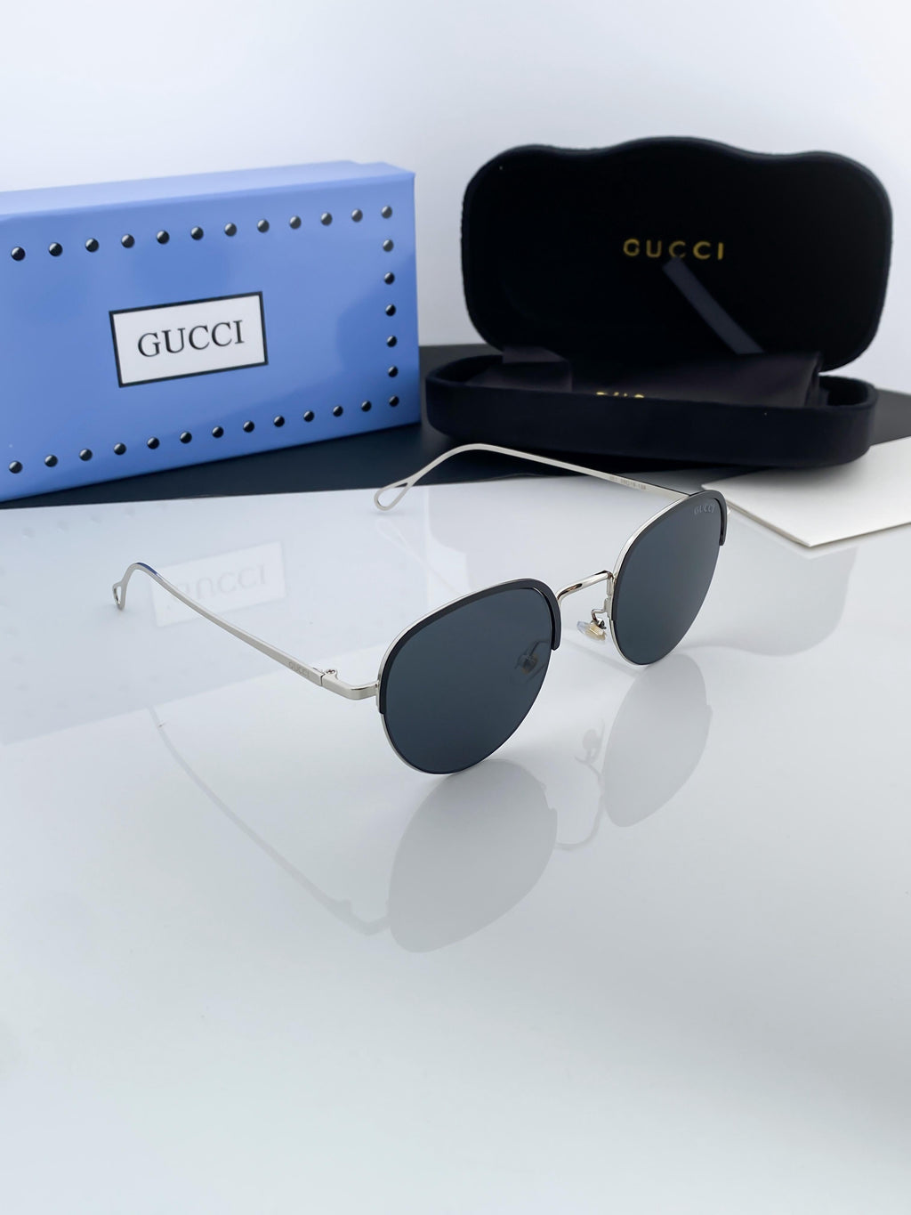 GU_C_CI SILVER BLACK 551 B