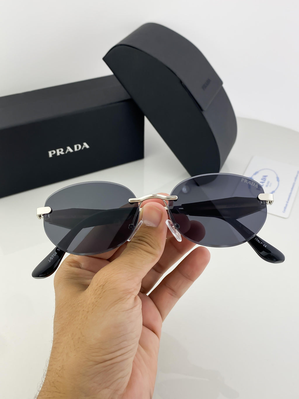 PR_AD_A SILVER BLACK 5704 B