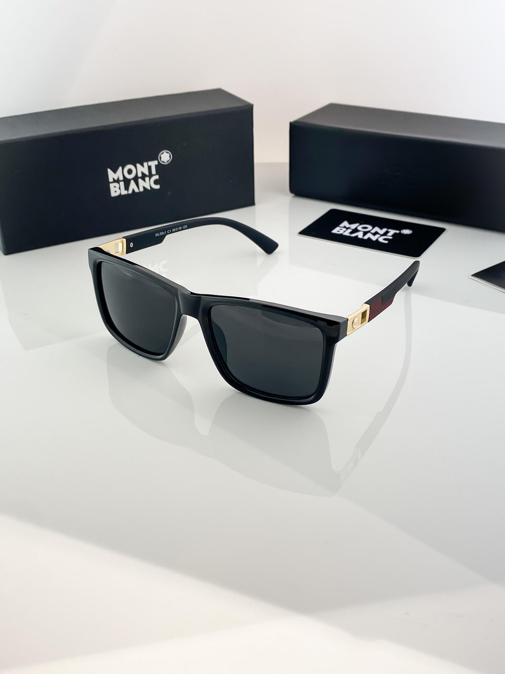 MONT  561 B