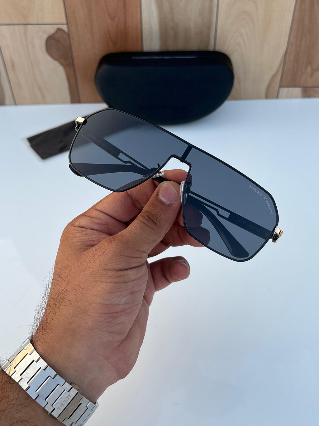 E&M sunglass