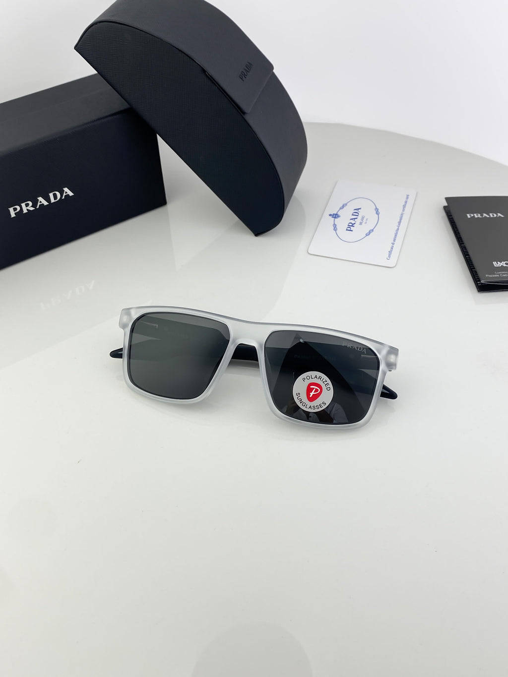 PRA WHITE BLACK 2438 B