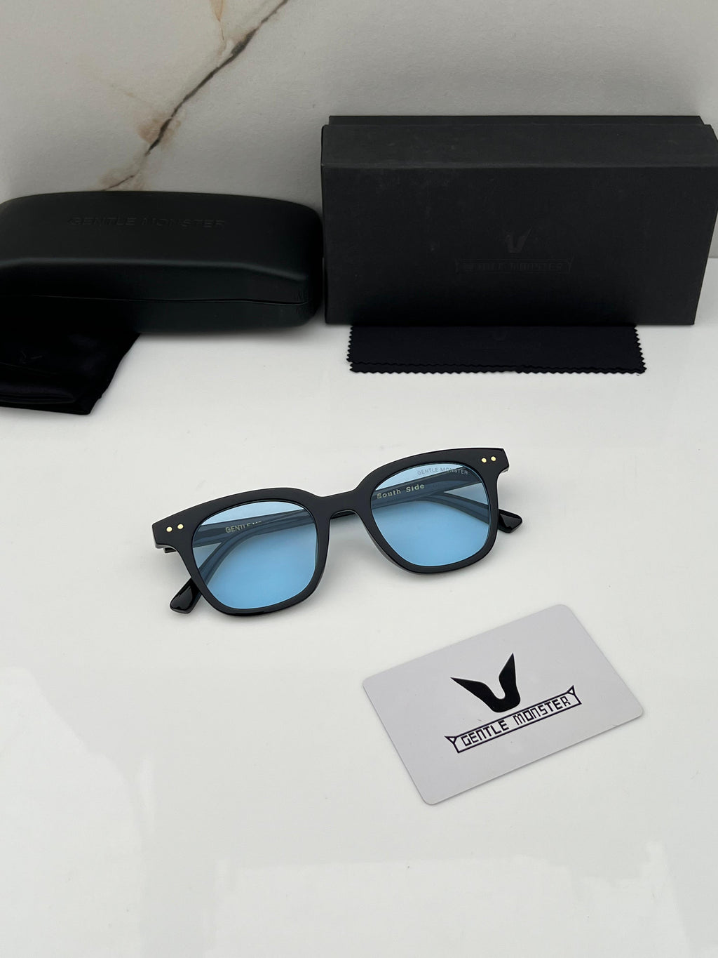 Ge_nt_le M black blue A
