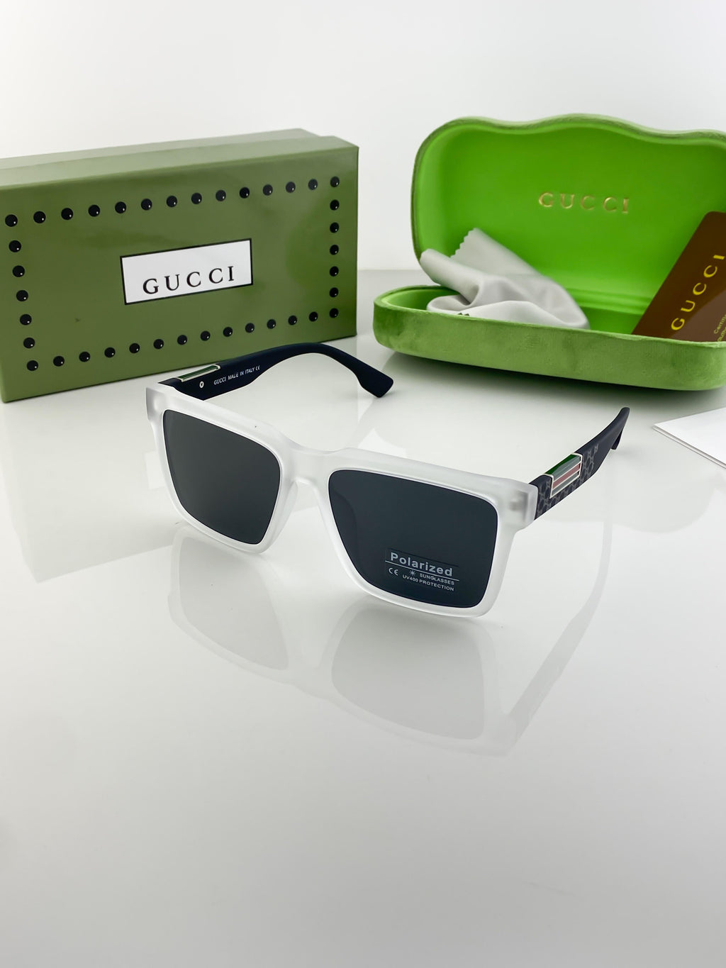 GU_CC_I WHITE BLACK 1989 B