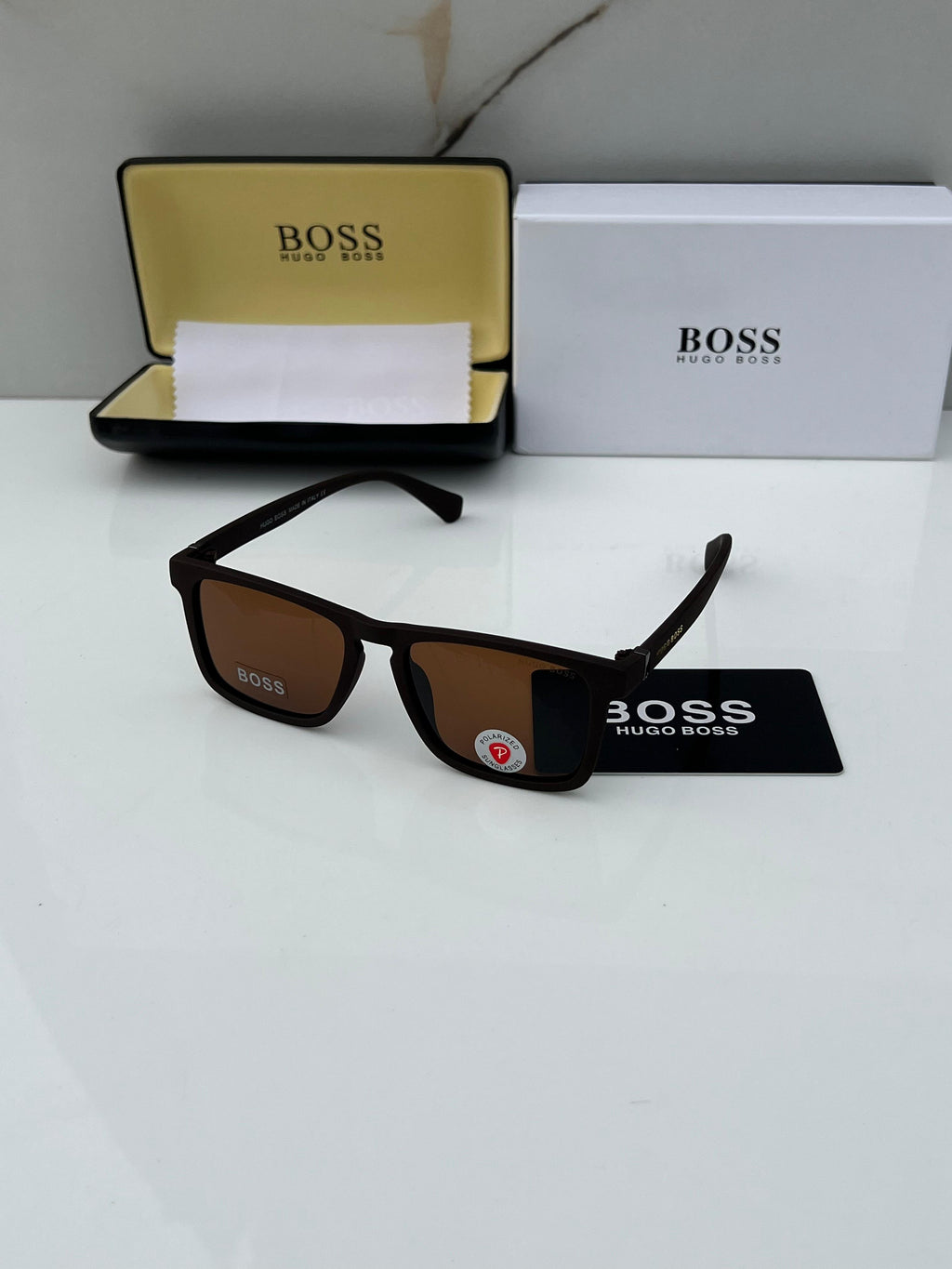 HugH 0296 brown  A