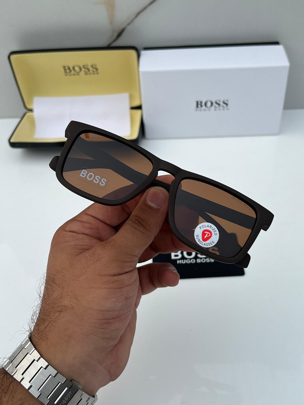 HugH 0296 brown  A