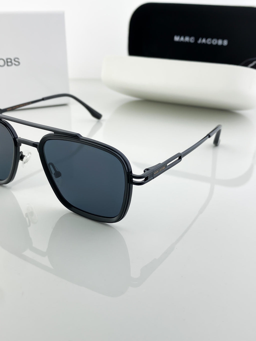 MAR BLACK 516 B