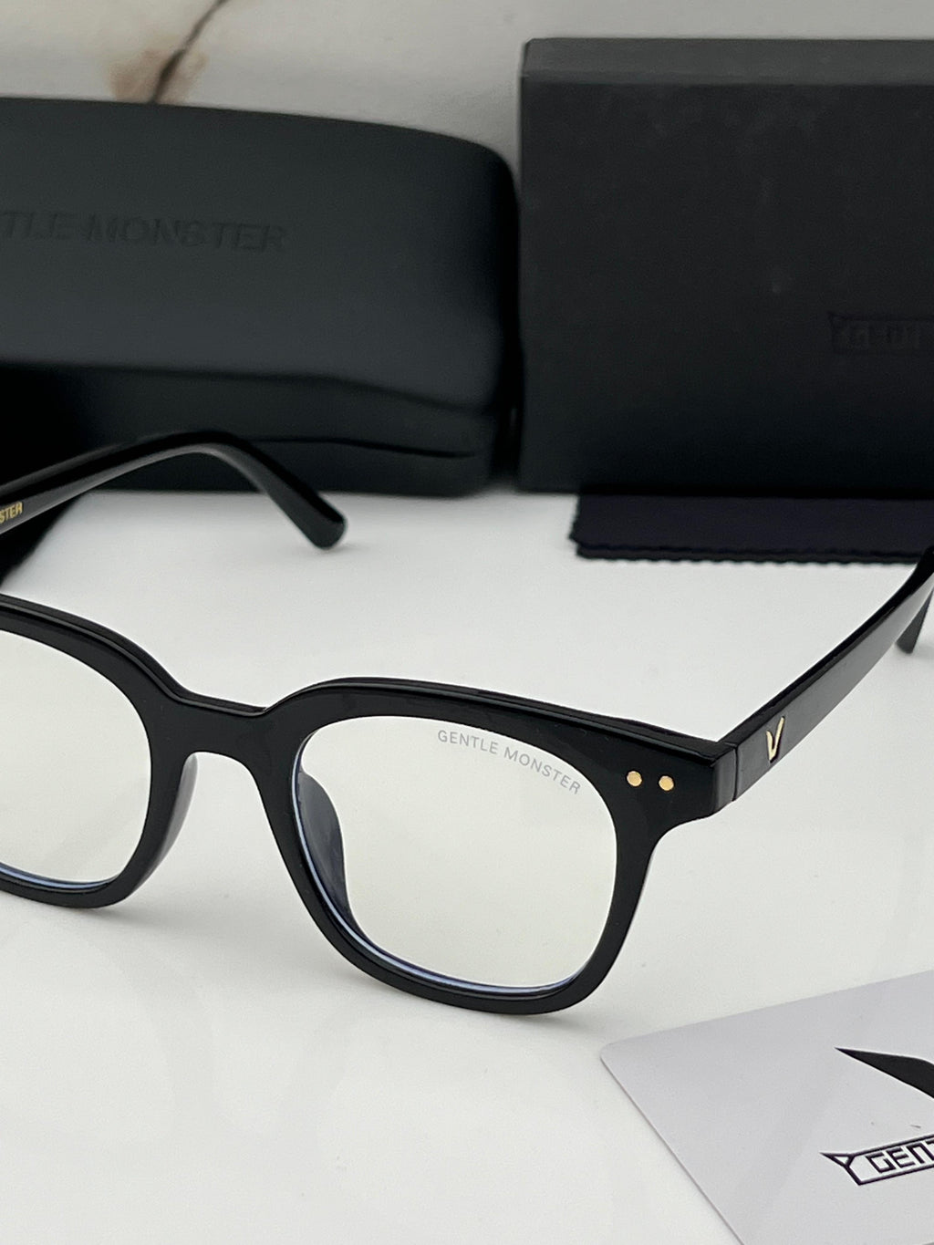 Gen black plano  A