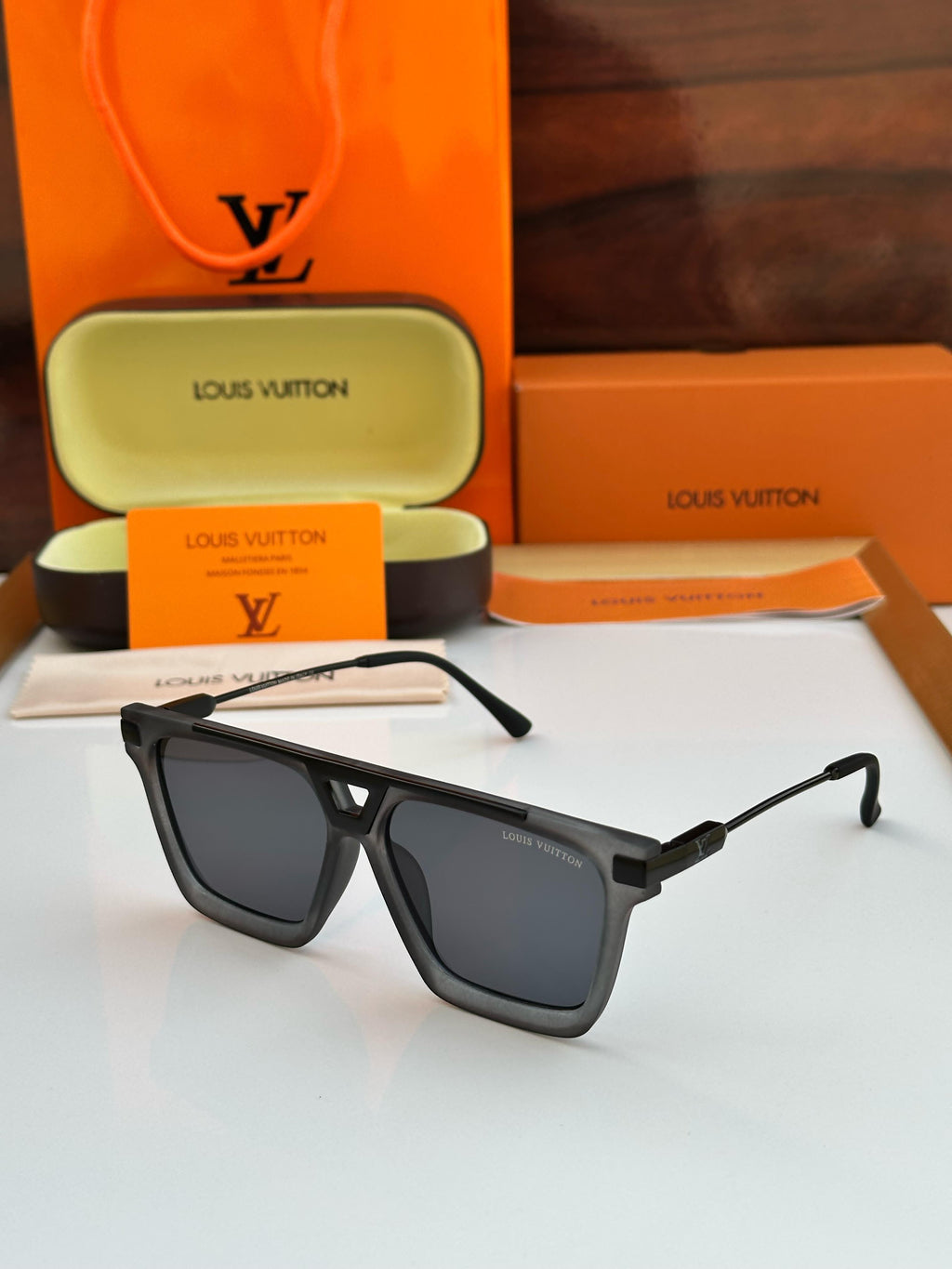 Lo-ve E sunglass