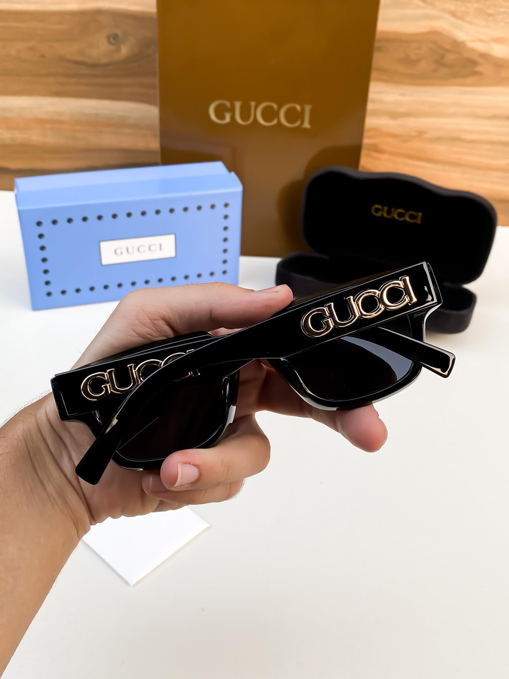 Gu-cc-i black